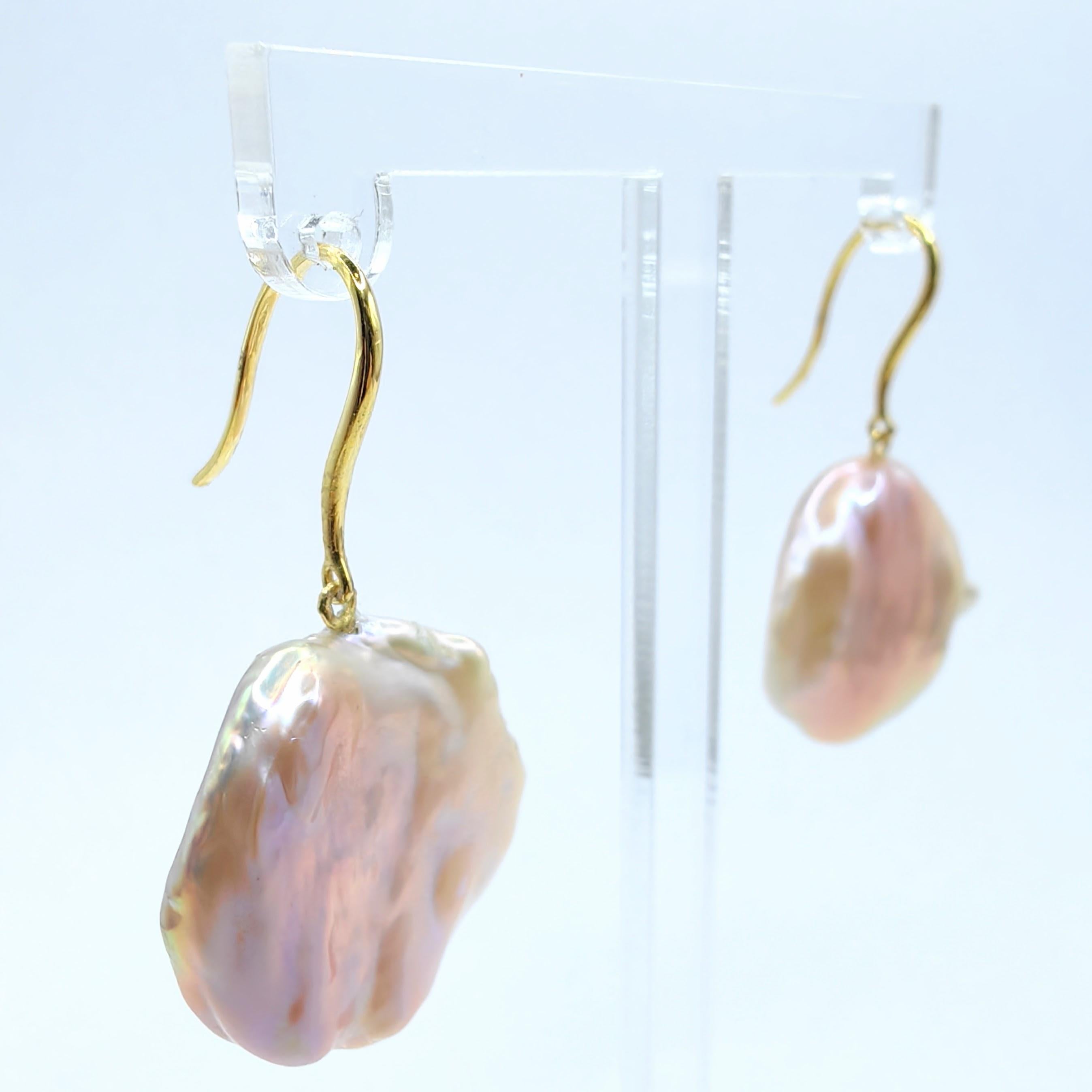 Contemporary Pink-Peach Keshi Pearl Dangling Drop Earrings With 18K Yellow Gold French Hooks For Sale