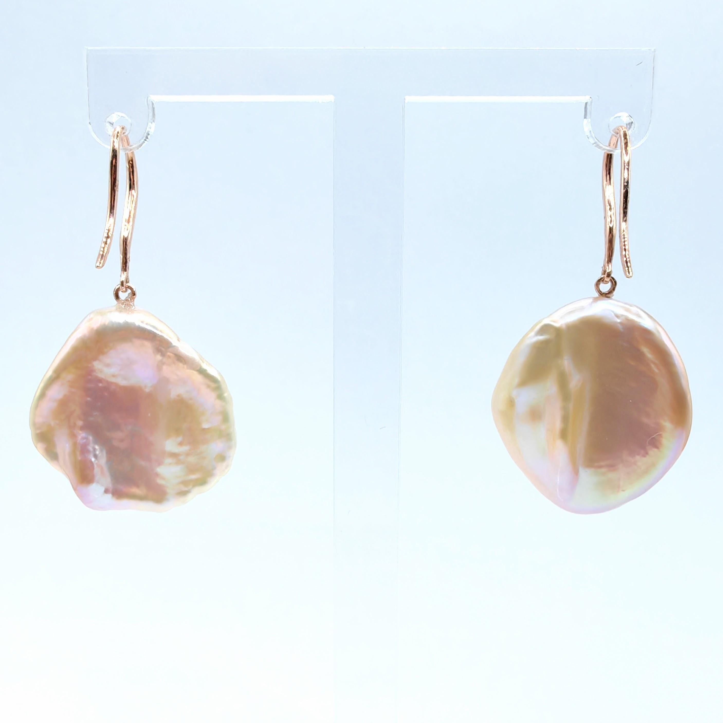 Pink-Peach Keshi Pearl Dangling Drop Earrings With 18K Yellow Gold French Hooks In New Condition For Sale In Wan Chai District, HK
