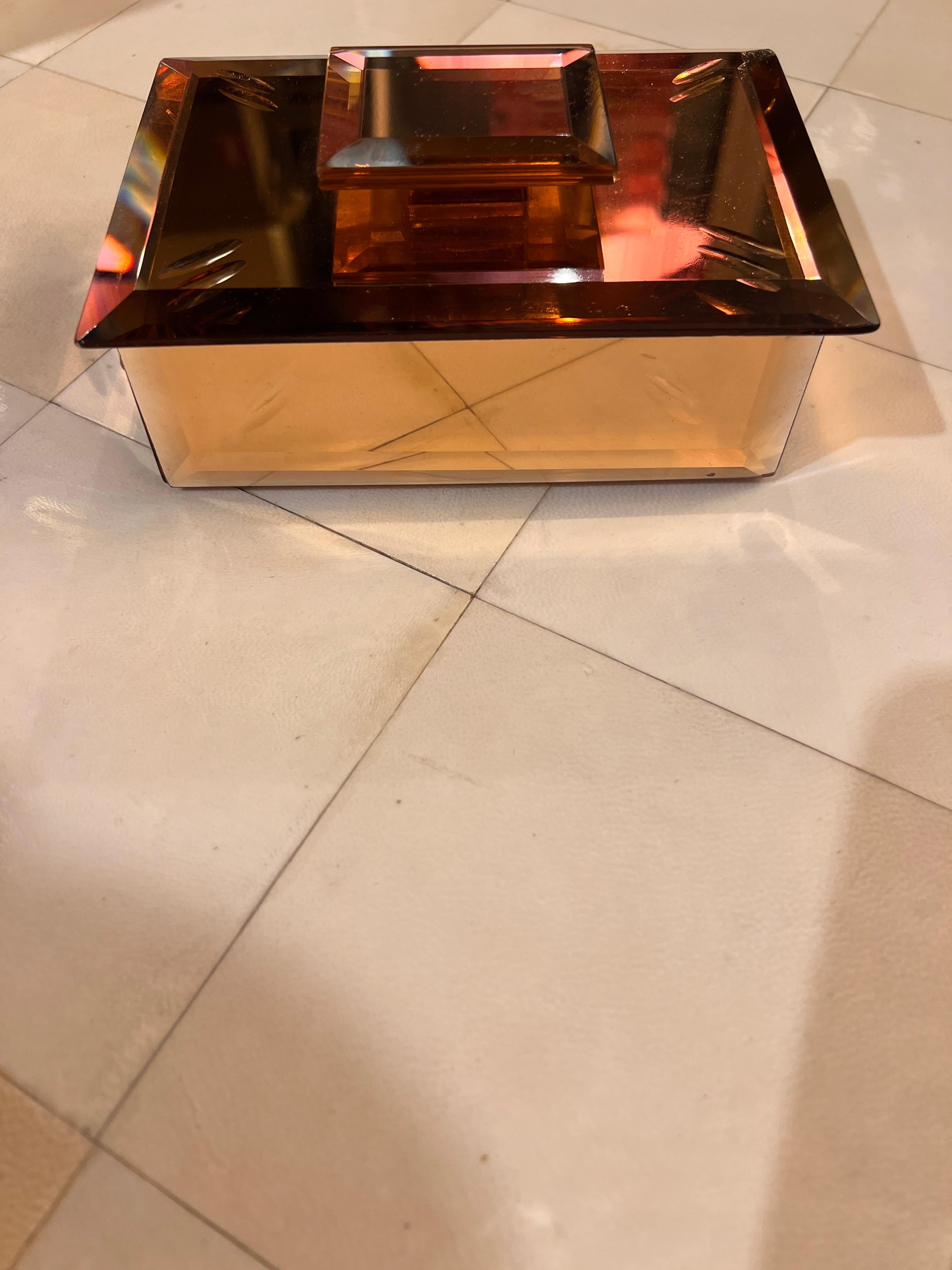 Boîte décorative en verre miroir rose pêche France 1940s en vente 2