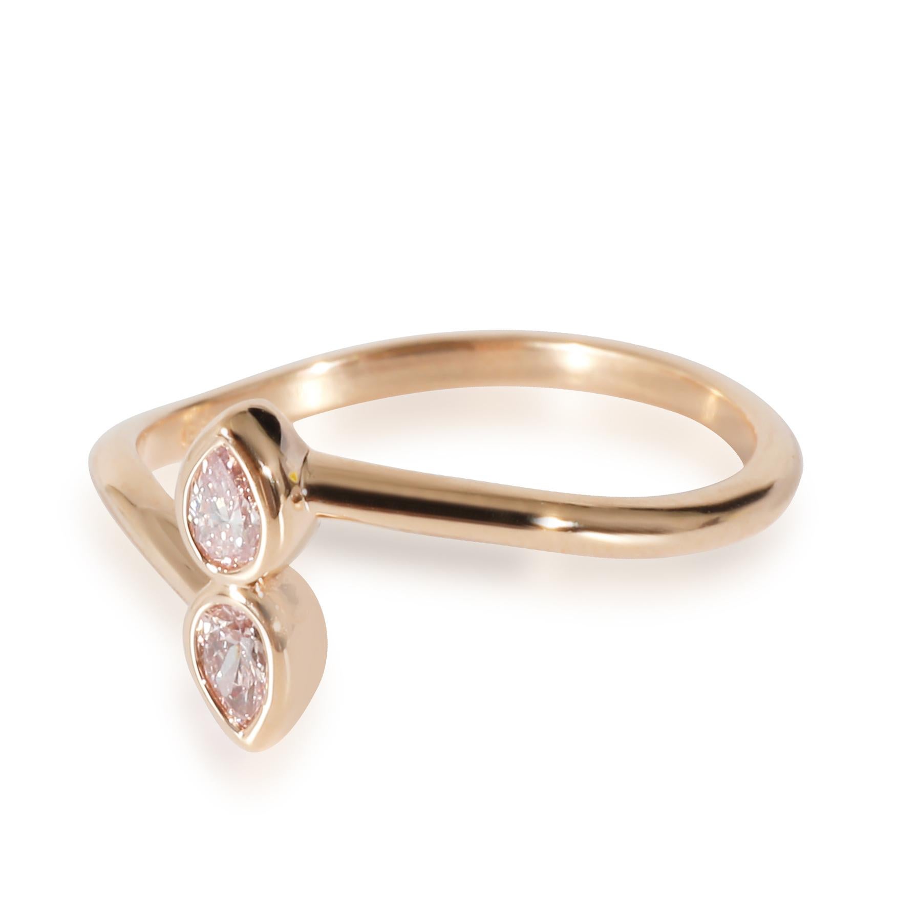 Pink Pear Shaped Diamonds Mirror Ring in 18K Rose Gold, 0.16 Ctw In Excellent Condition For Sale In New York, NY