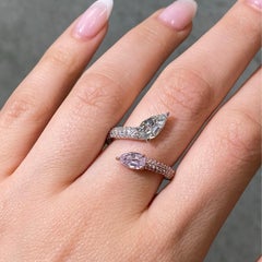 Bague spirale bicolore avec diamant taille « Step Cut » en forme de poire rose
