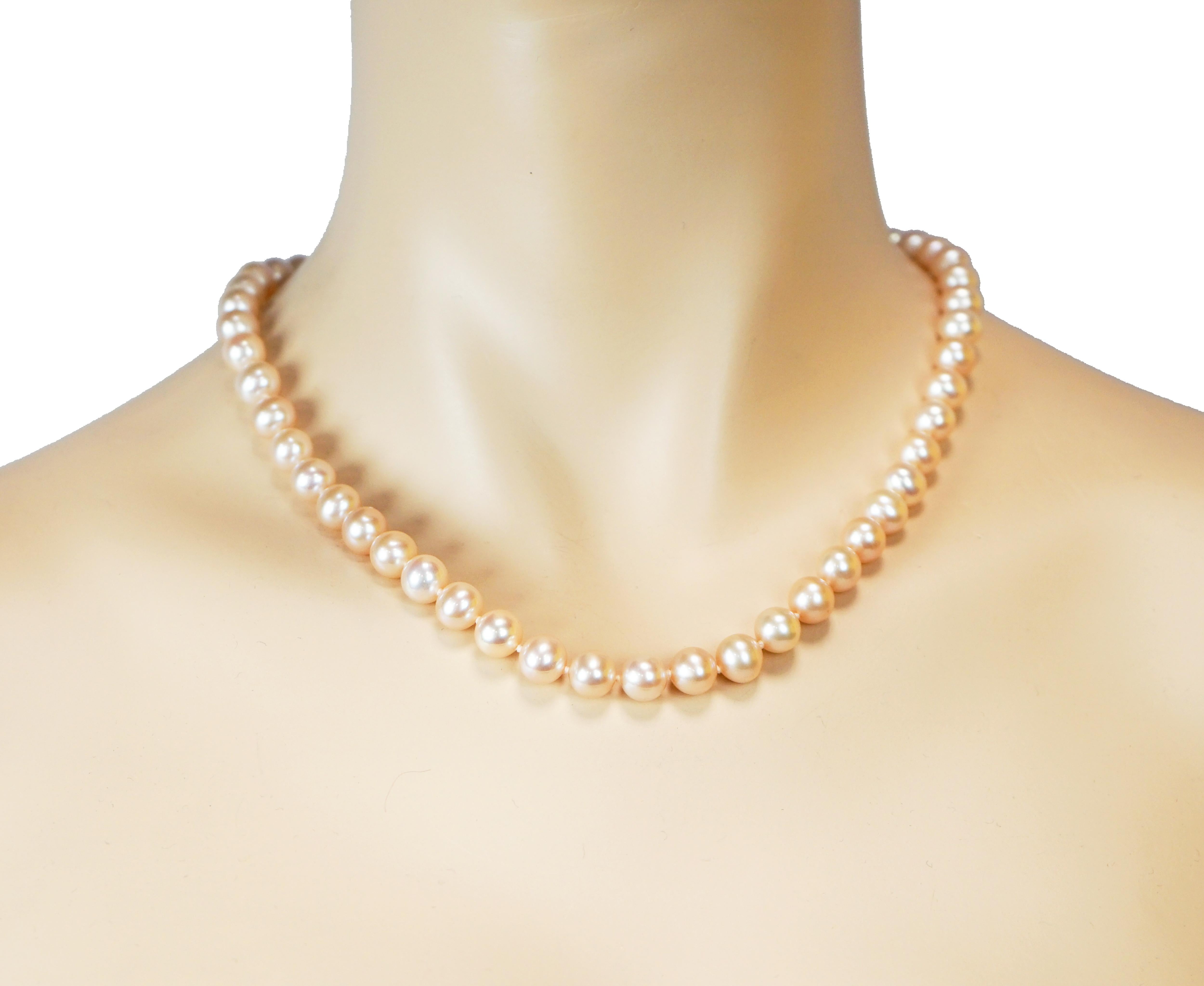 pearl necklace with gold clasp