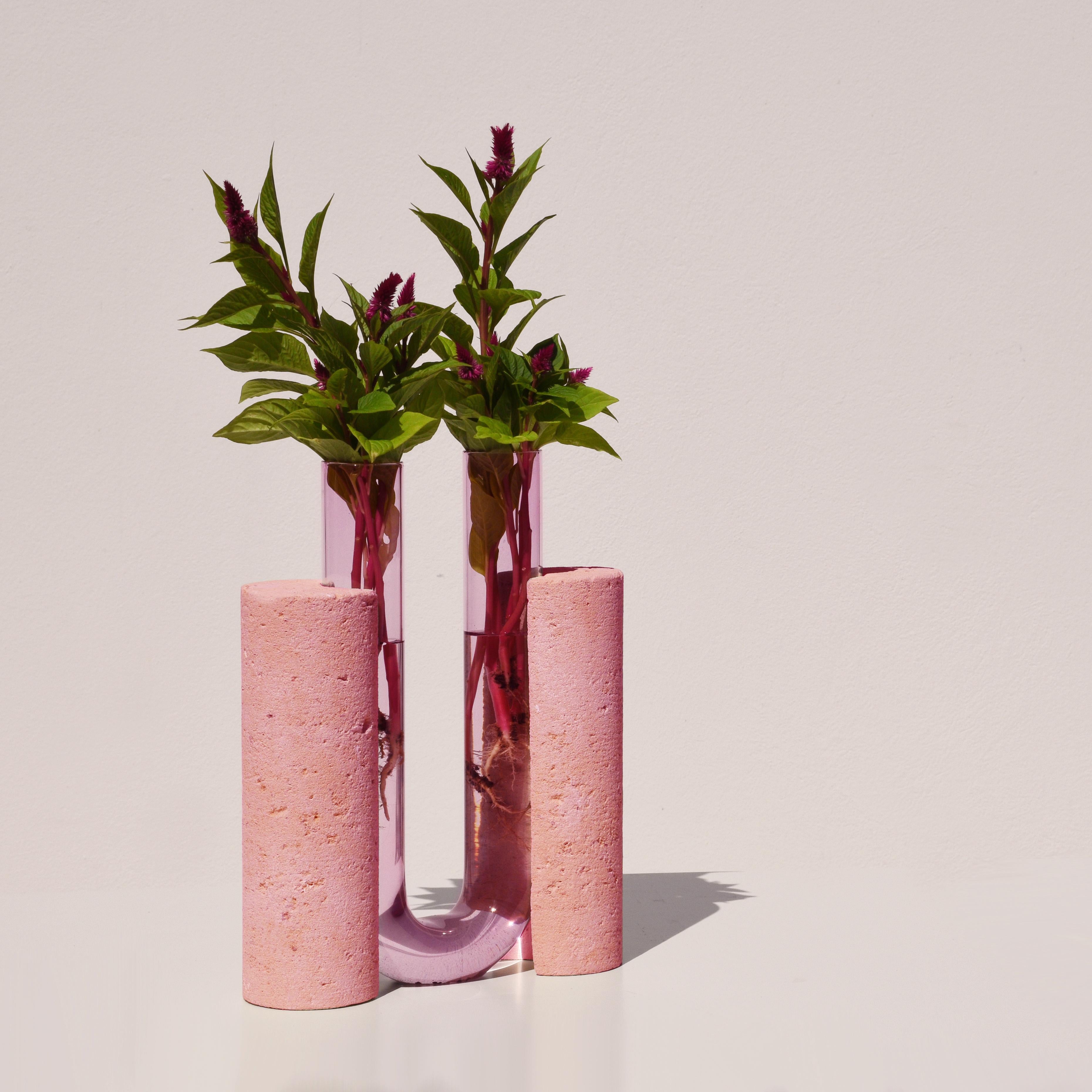 Hand-Crafted Pink-Pink Cochlea dello Sviluppo Soils Edition Vase by Coki Barbieri For Sale
