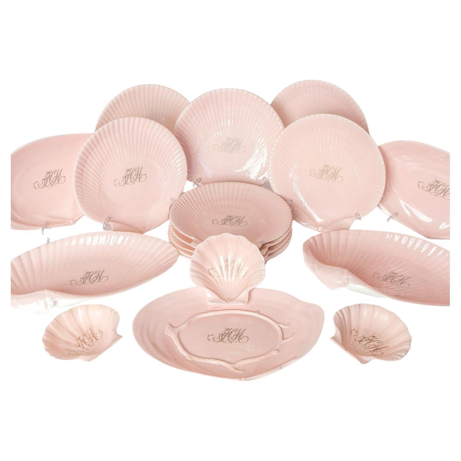 Pink Porcelain 'Nautilus' Dessert Service by Wedgwood for John Mortlock, 1880s For Sale