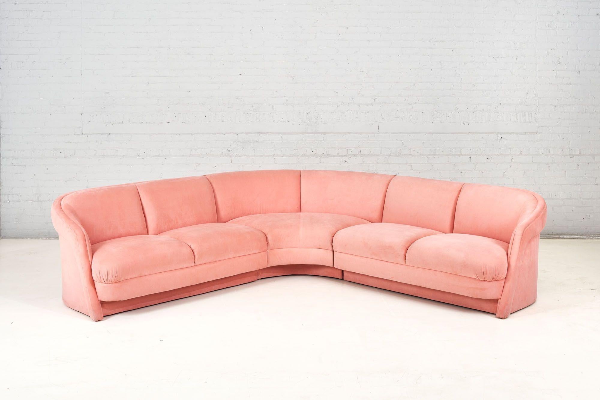 Canapé sectionnel postmoderne rose dans le style de Milo Baughman pour Thayer-Coggin 1980. Tapisserie d'origine.