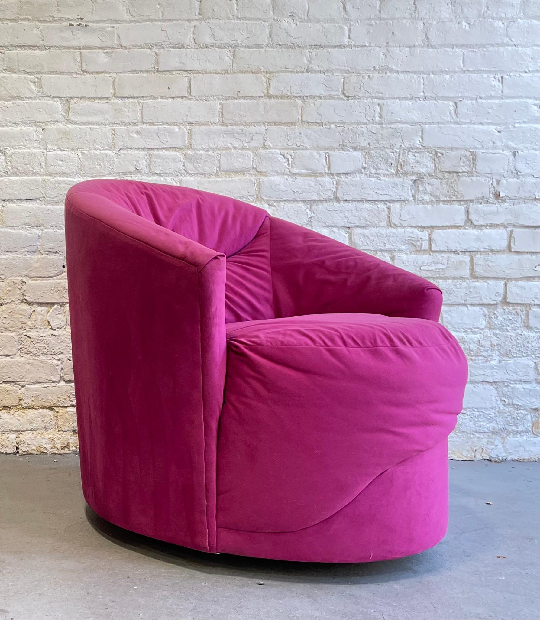 Pink Postmodern Swivel Lounge Chair / Armchair, circa 1980s In Good Condition For Sale In Weehawken, NJ