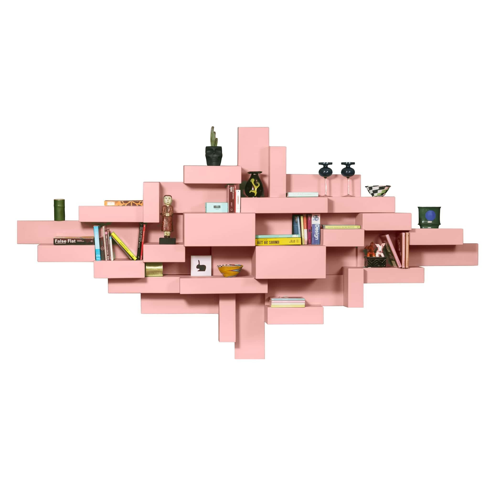 Bibliothèque primitive rose de Studio Nucleo, fabriquée en Italie
