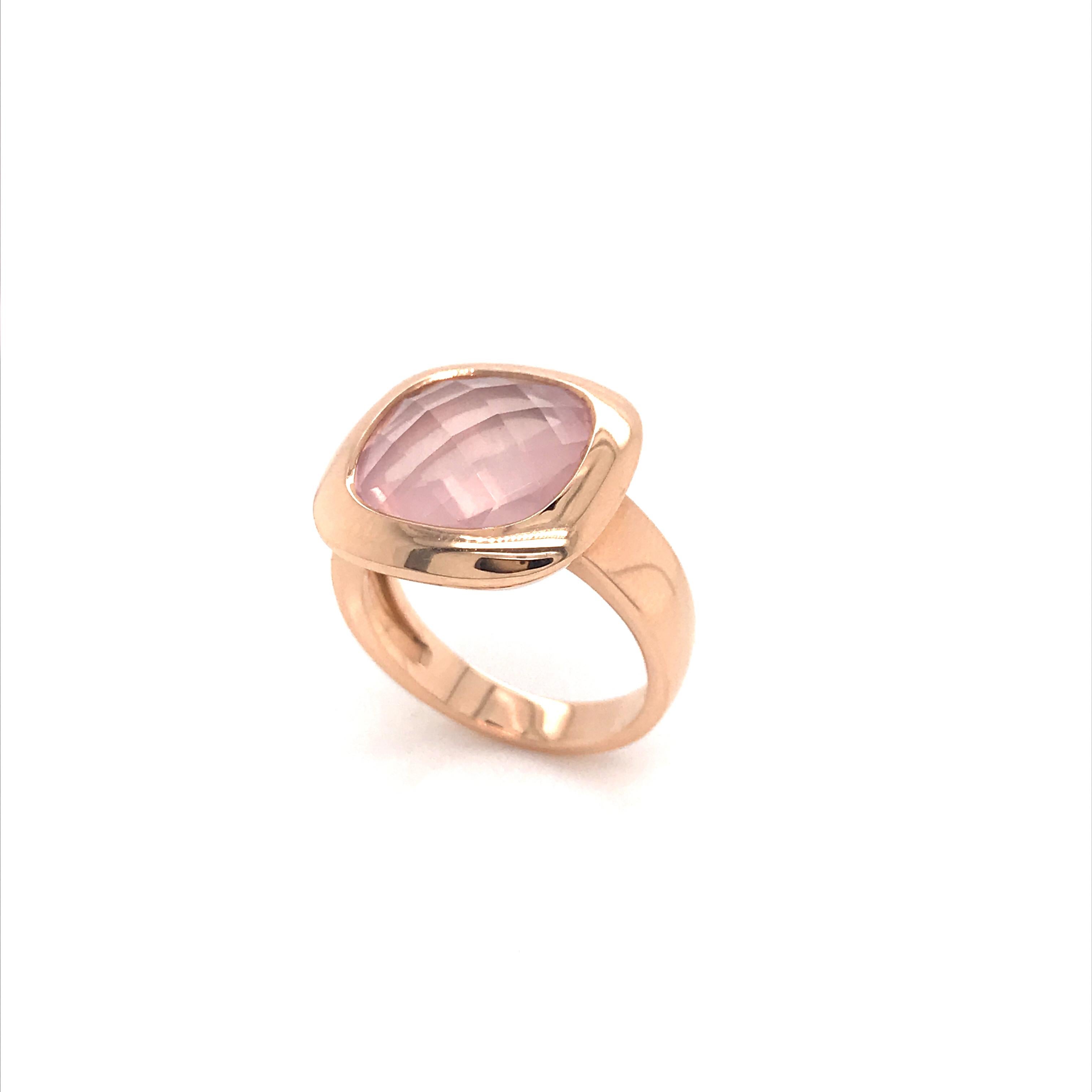 Contemporary Pink Quartz Briolette Cut and Rose Gold 18 Karat Fashion Ring