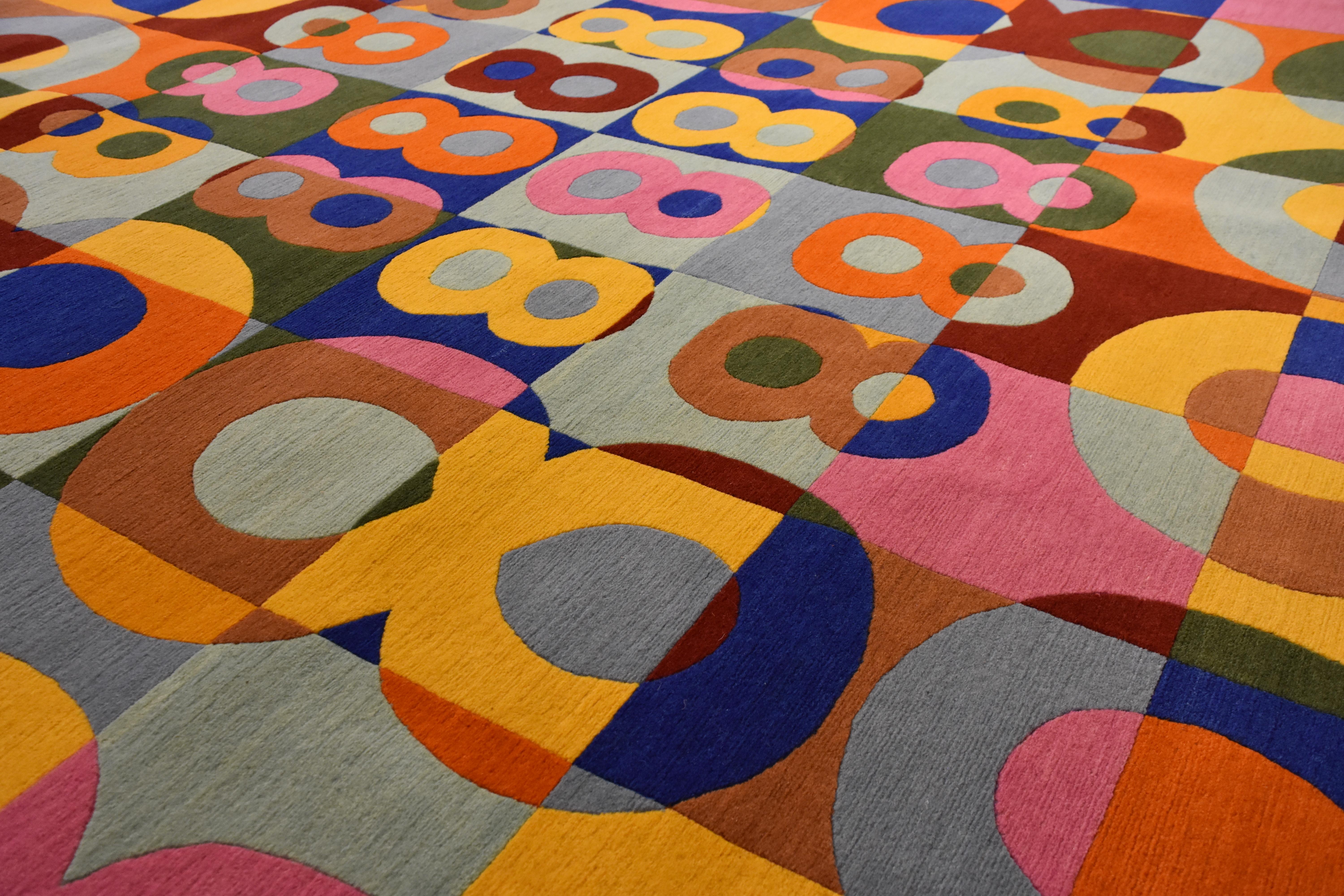 Livio Tessandori Teppich der italienischen Designerin Olivia Toscani in Rosa, Rot, Blau und Gelb (Handgeknüpft) im Angebot