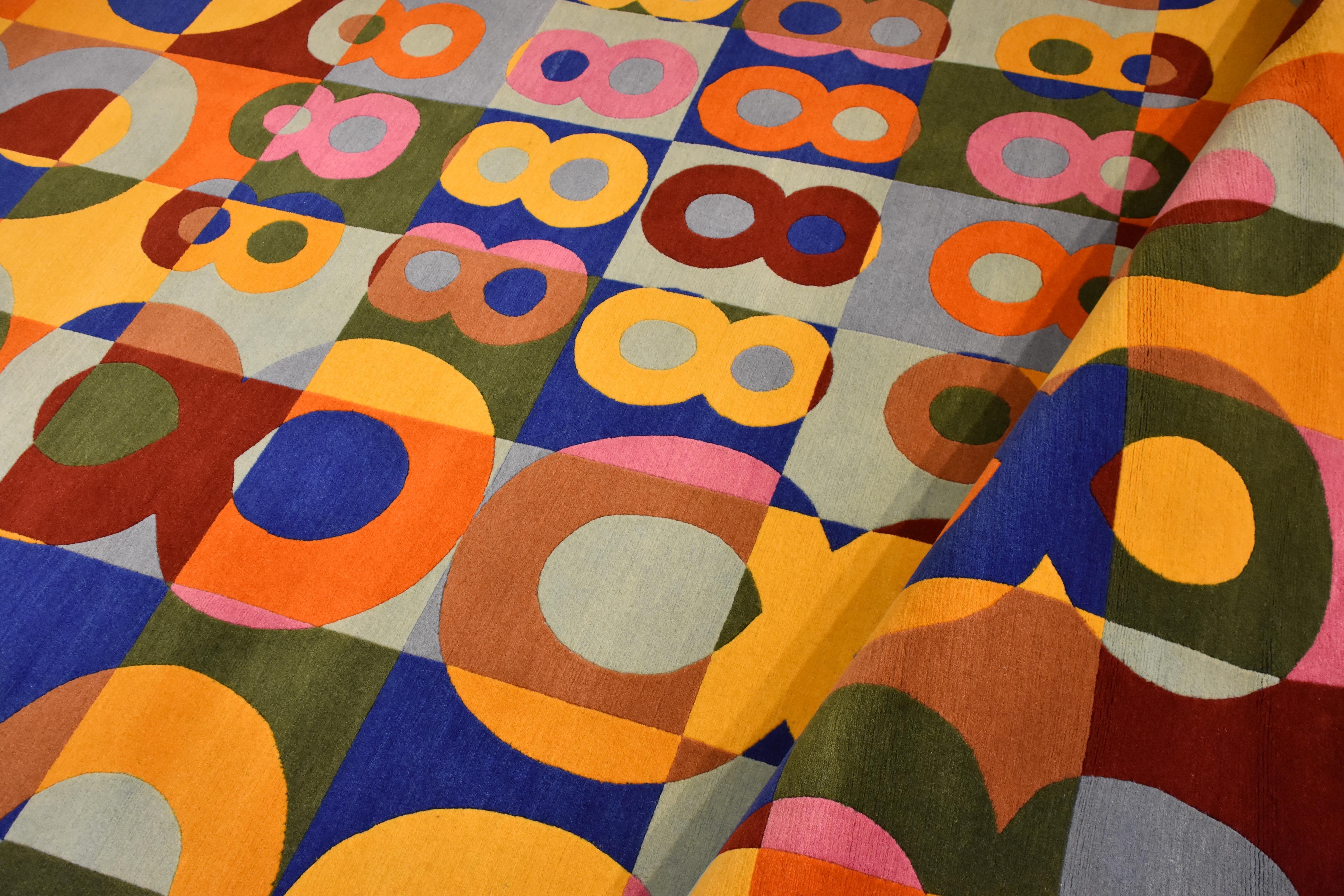 Livio Tessandori Teppich der italienischen Designerin Olivia Toscani in Rosa, Rot, Blau und Gelb im Angebot 2