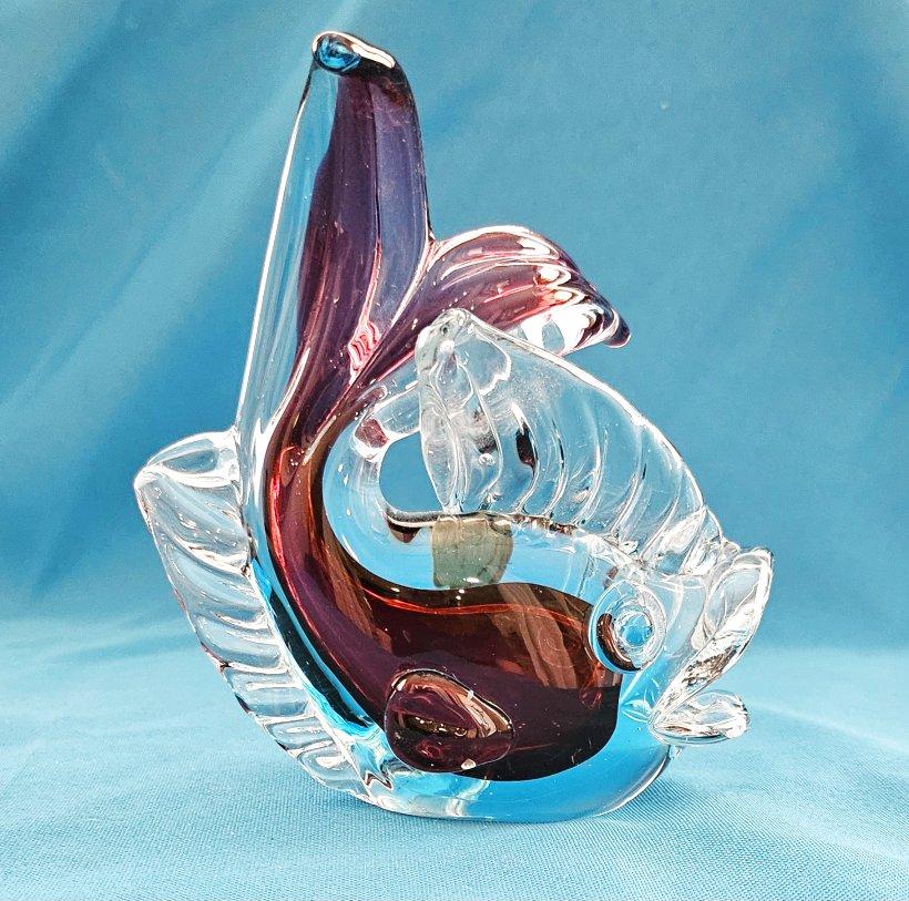 Scultura di pesce in vetro di Murano rosa-rosso, blu e trasparente con etichetta originale in vendita 9