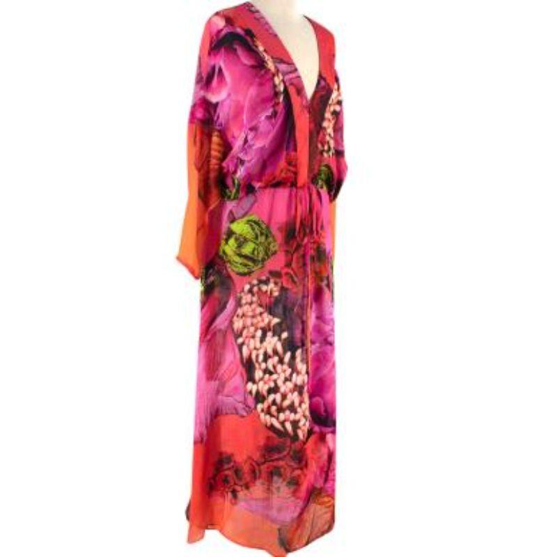 Pink & Red Roses Silk Kaftan In Good Condition For Sale In London, GB