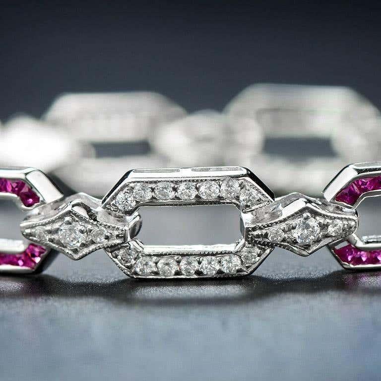 Taille ronde Pink Red Ruby & Diamond Art Deco Style Inspired Link 18K White Gold Bracelet en vente