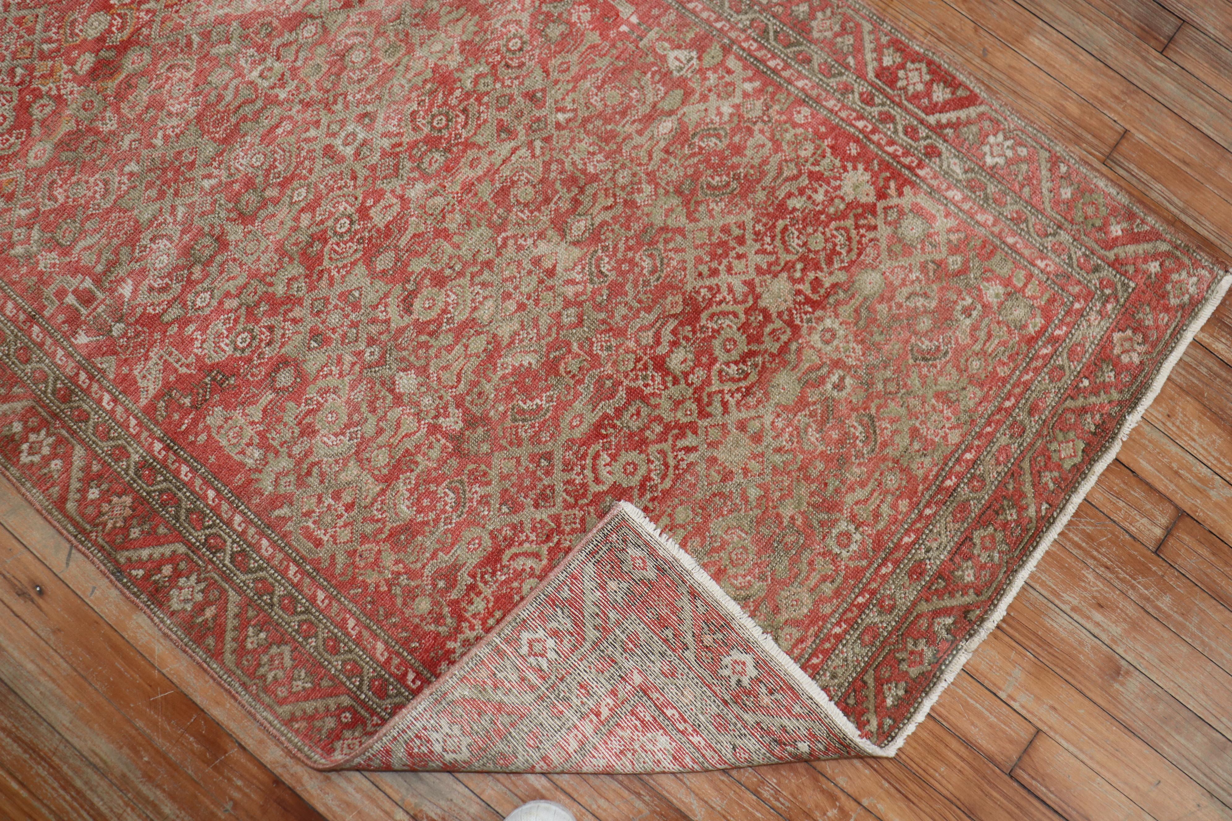 Traditioneller persischer Malayer-Teppich in Rosa und Rot (Persisch) im Angebot