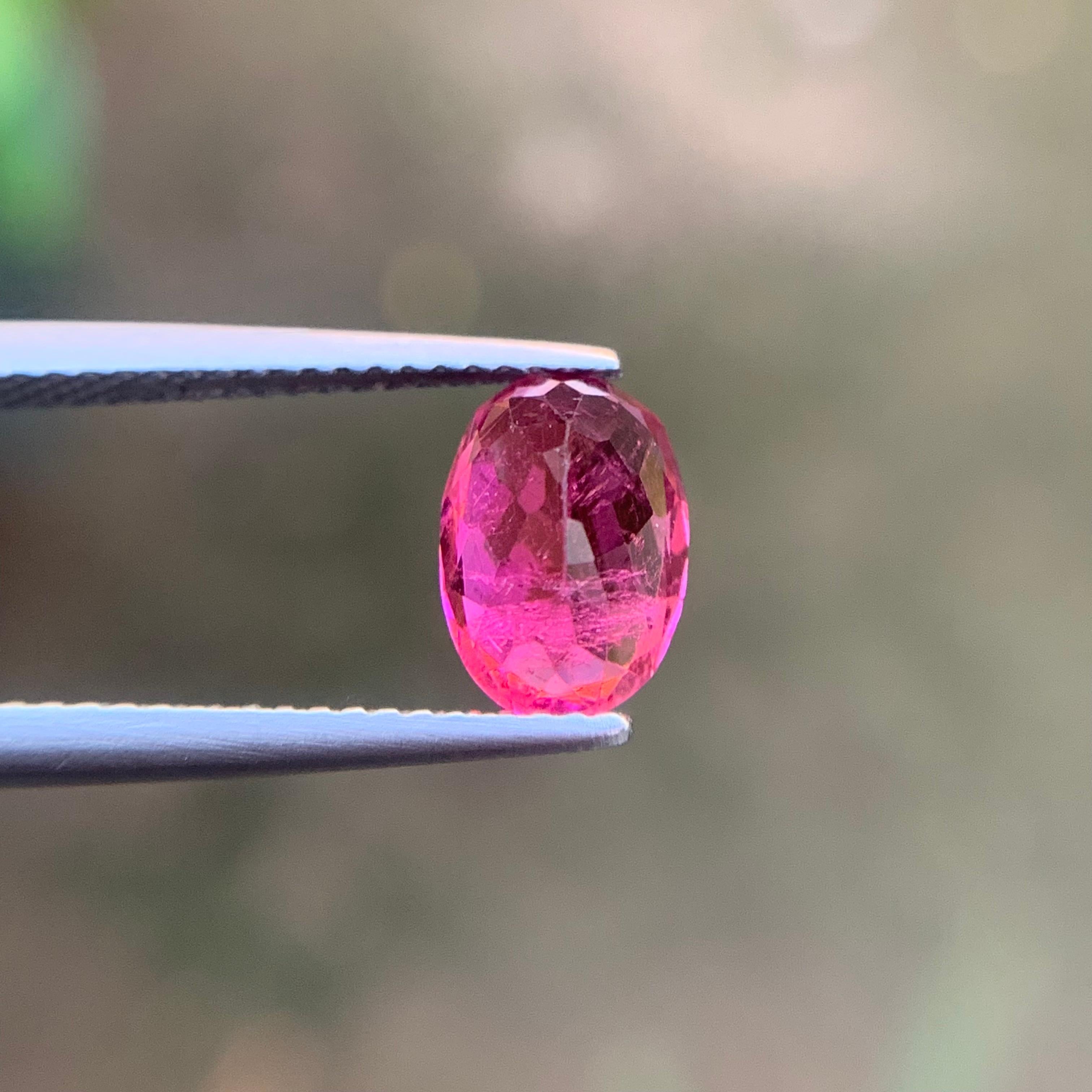 Bague en tourmaline naturelle rose rougeâtre de 2,20 carats, pierre précieuse de taille ovale en vente 6
