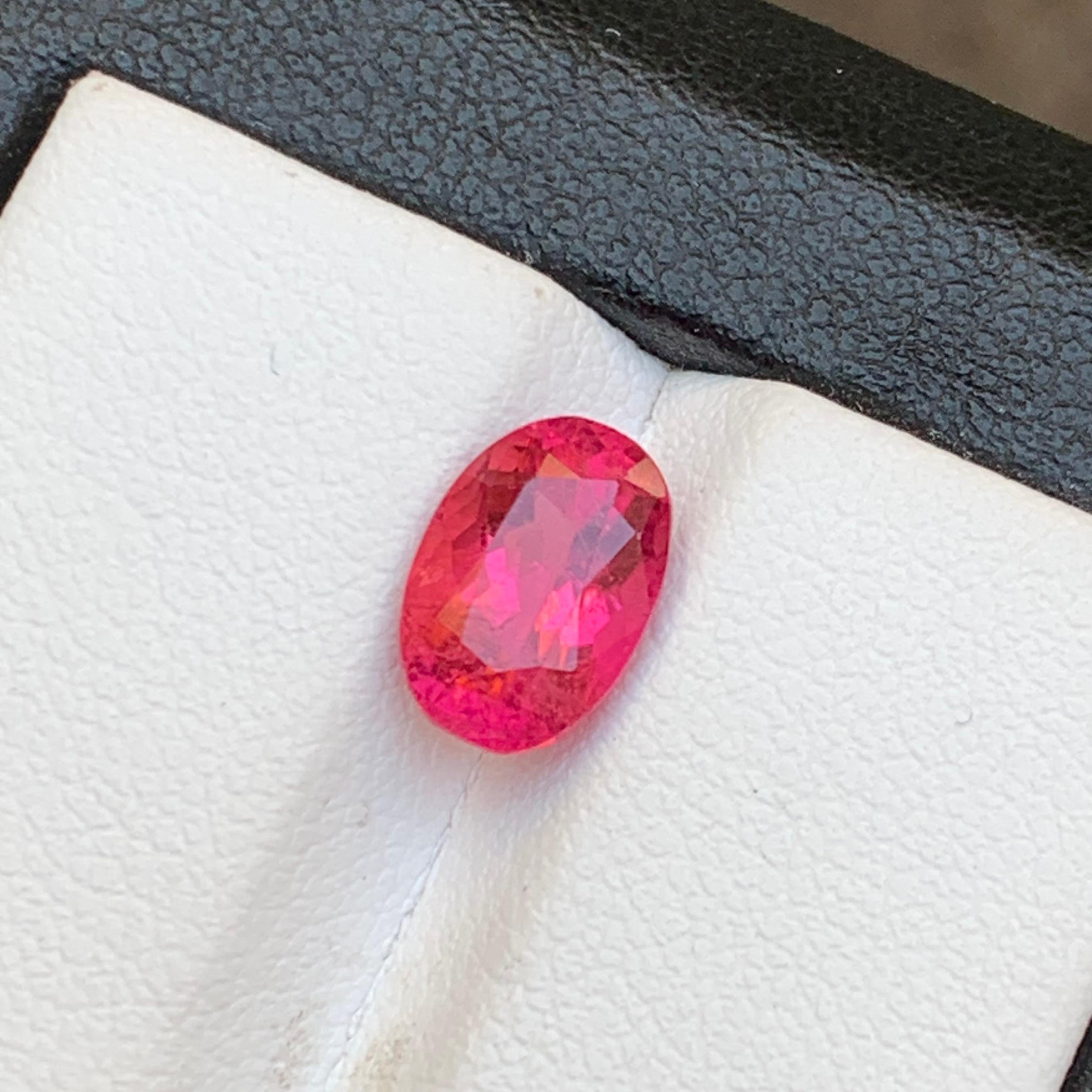 Bague en tourmaline naturelle rose rougeâtre de 2,20 carats, pierre précieuse de taille ovale en vente 7