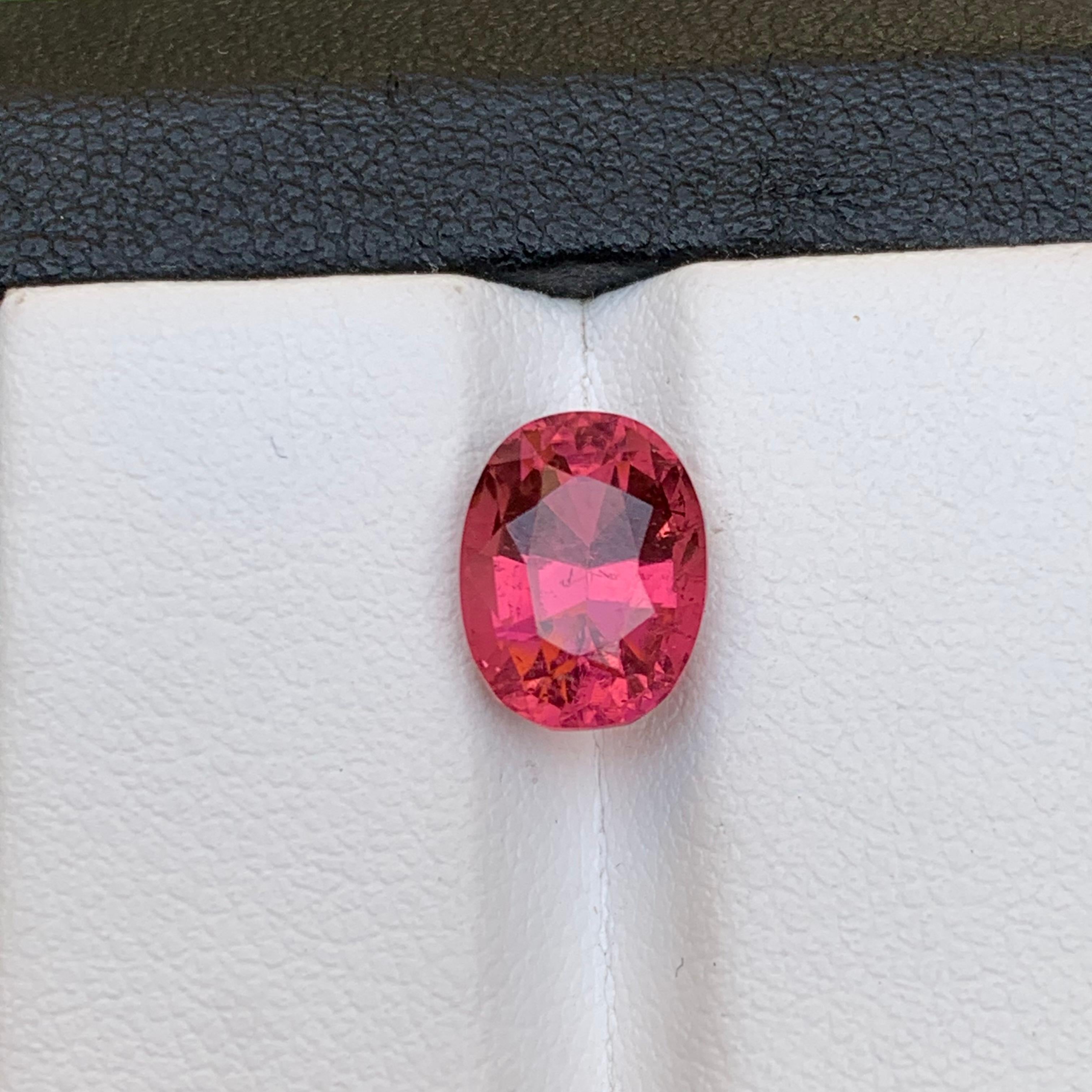 Pink Reddish Hue Natural Tourmaline Ring Loose Gemstone 3.05 Ct Oval Cut-Jewel For Sale 5