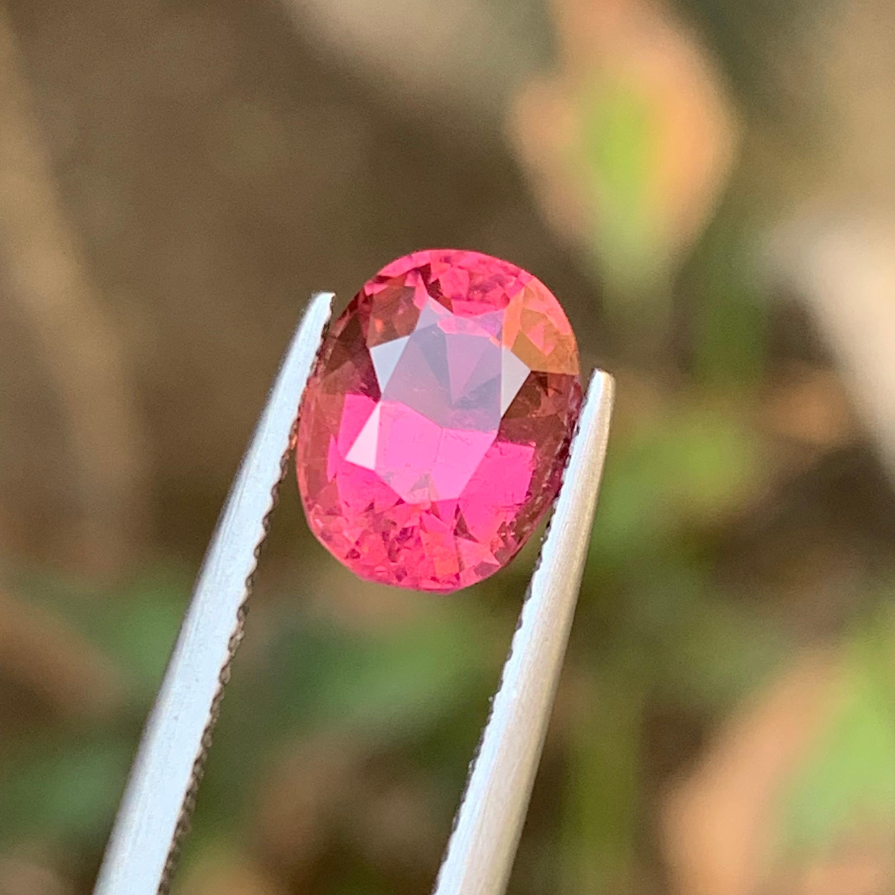 Reddish Hue Pink Natural Tourmaline Loose  Gemstone for Ring, Necklace Pendant or any other Jewelry Setting-Oval Cushion Cut

💎 GEMSTONE TYPE: Tourmaline
⚖️ WEIGHT: 3.05 Carats
🪚 SHAPE & CUT: Oval Cushion Cut
📏 SIZE (MM): 9.59 x 7.40 x 6.49
🌈