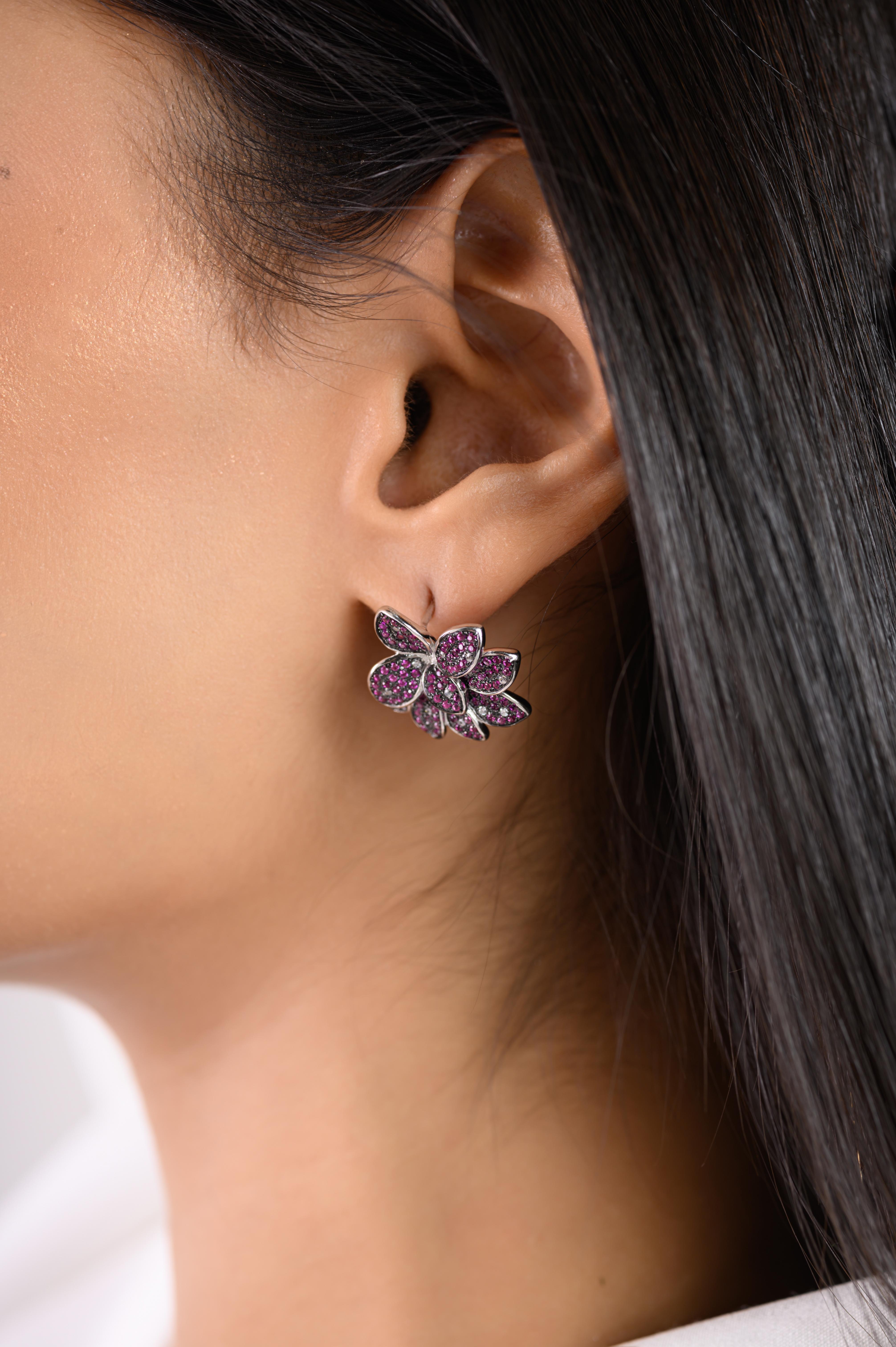 Pink Rhinestone Blooming Flower Studs Earring Gift for Her In Silver For Mother For Sale 2