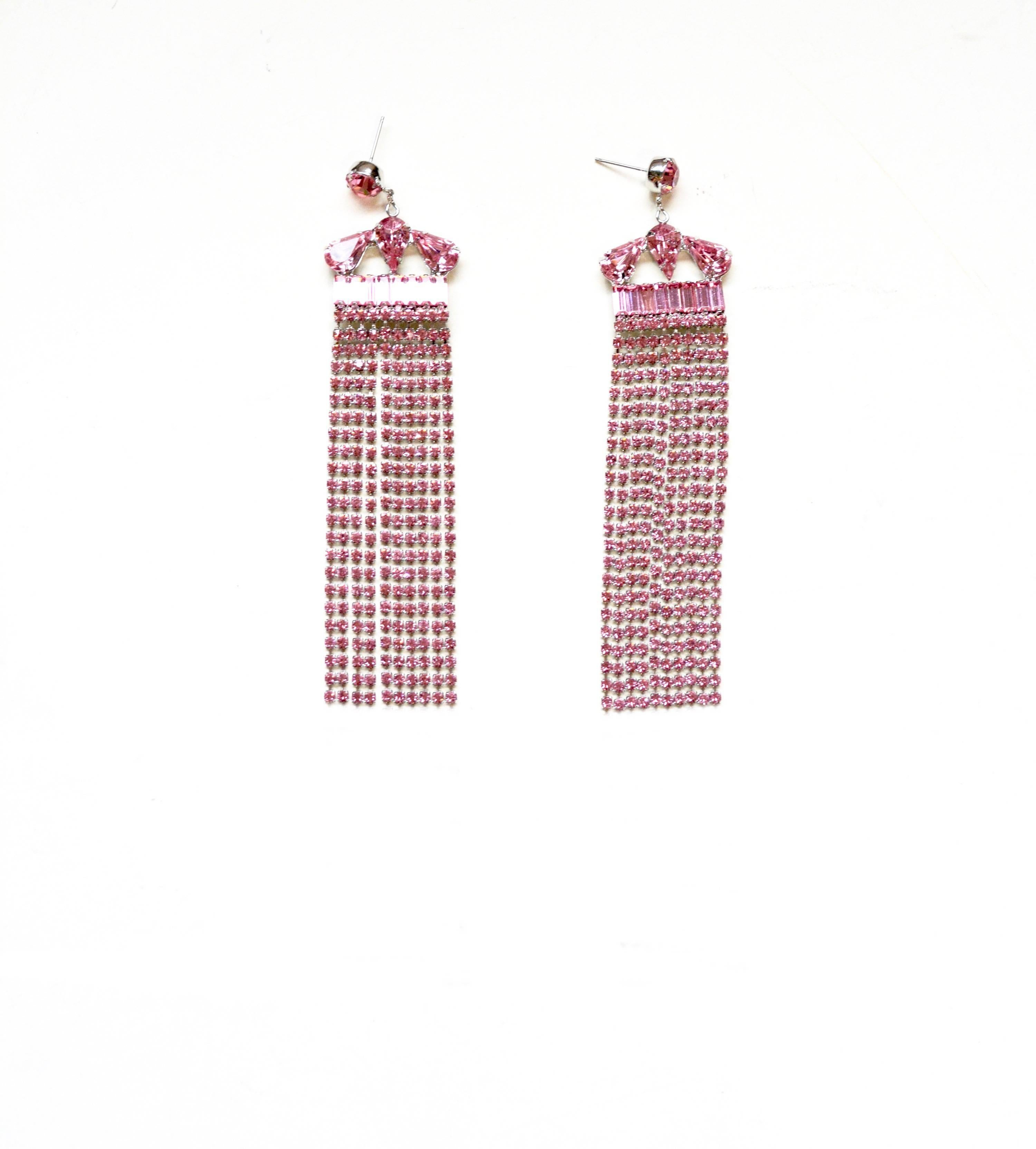 Pink Rhinestone showgirl earrings In Excellent Condition For Sale In Litchfield County, CT