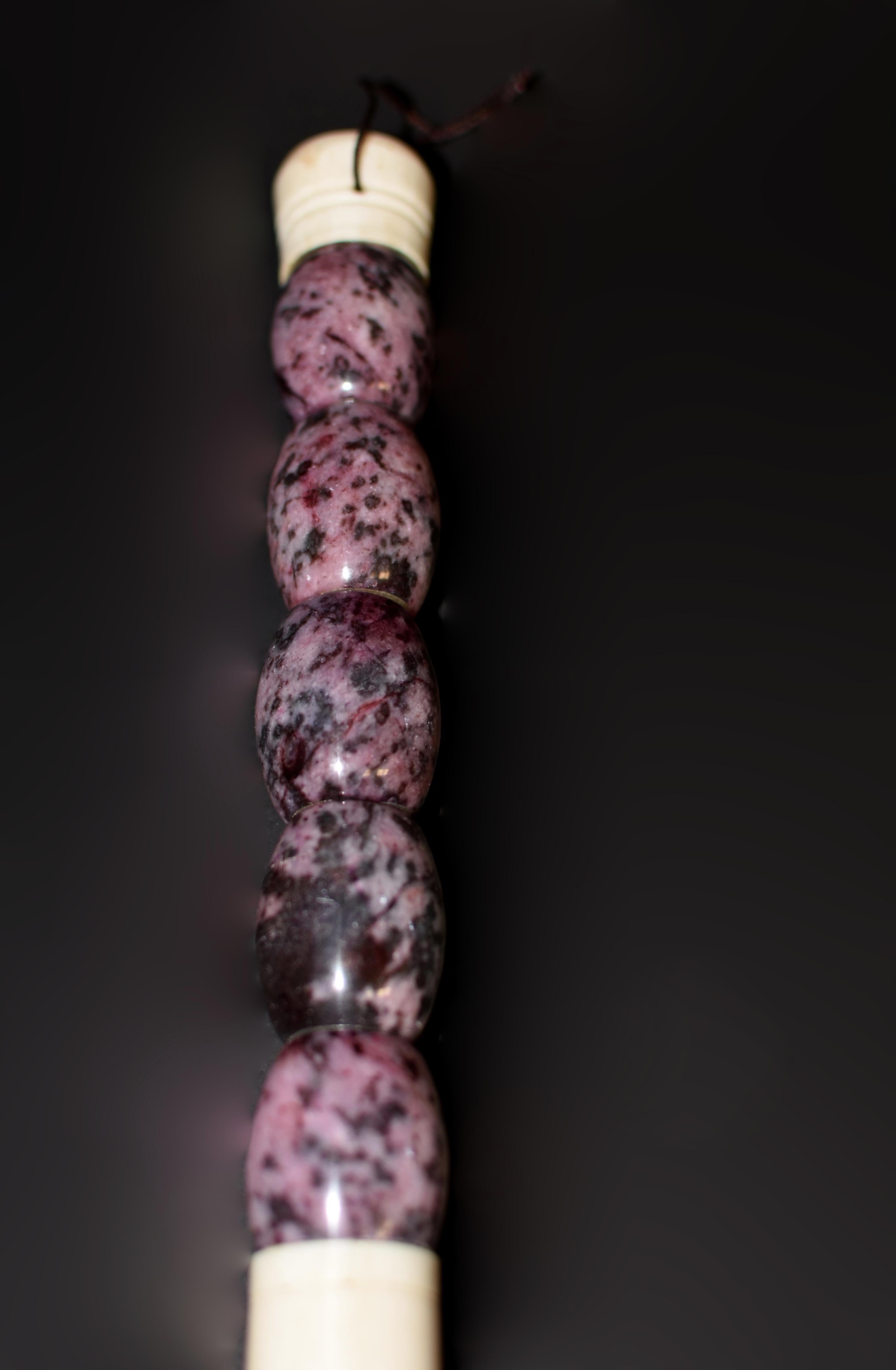 20ième siècle Pinceau de calligraphie en rhodonite rose 15