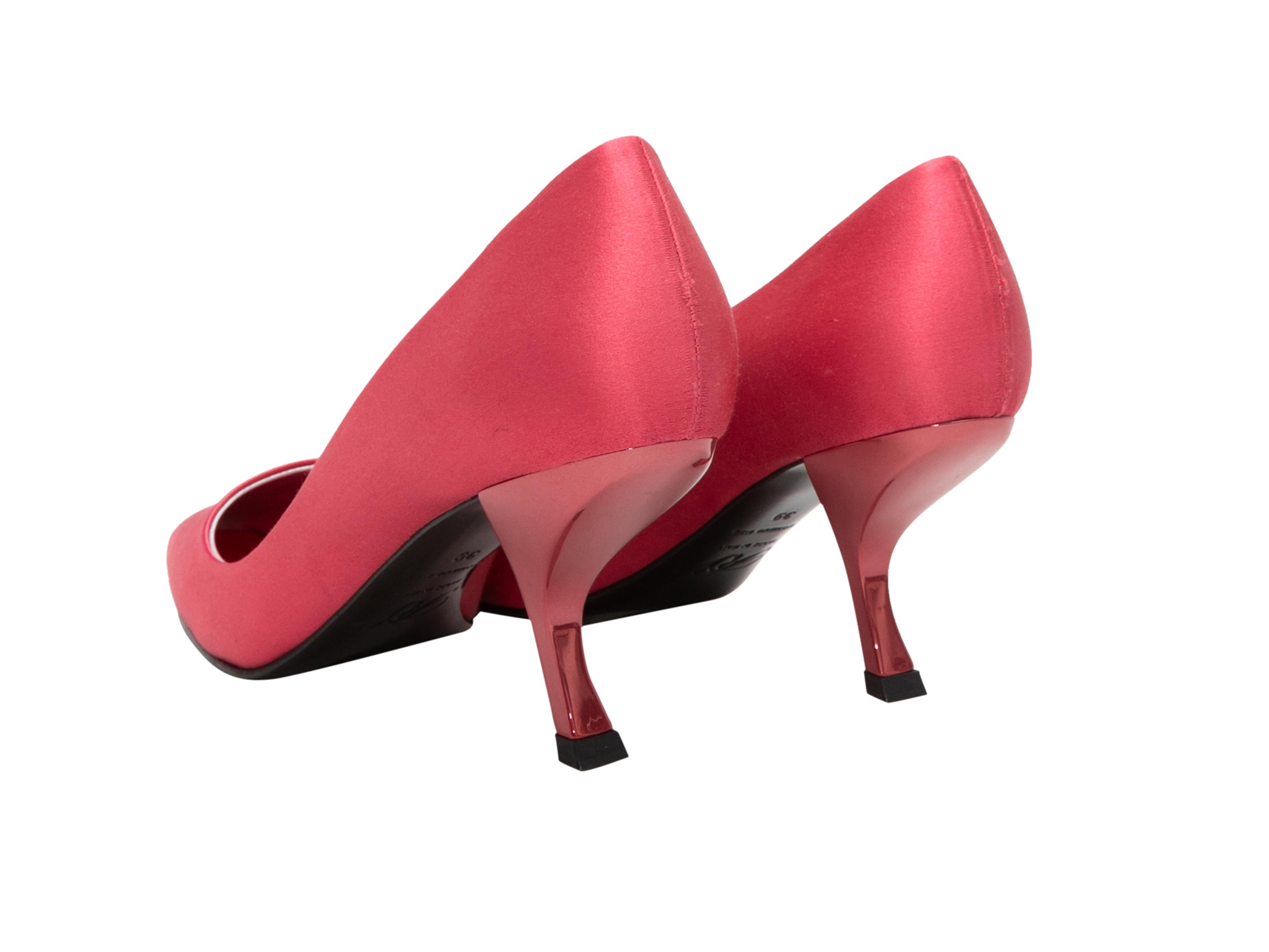 Women's Pink Roger Vivier Satin Pointed-Toe Comma Heel Size 39 For Sale
