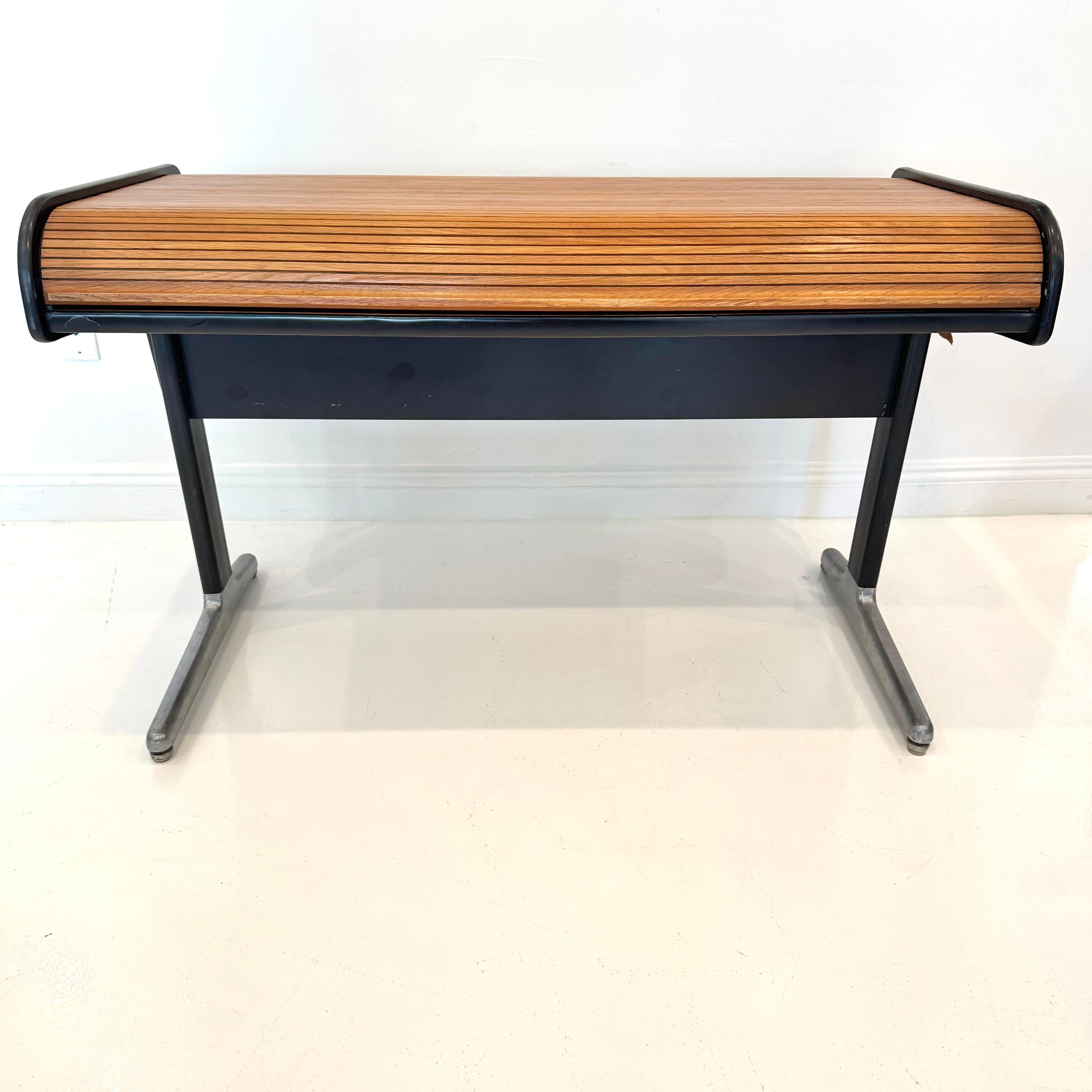 Pink Roll Top Standing Desk by George Nelson for Herman Miller, 1950s USA In Good Condition For Sale In Los Angeles, CA