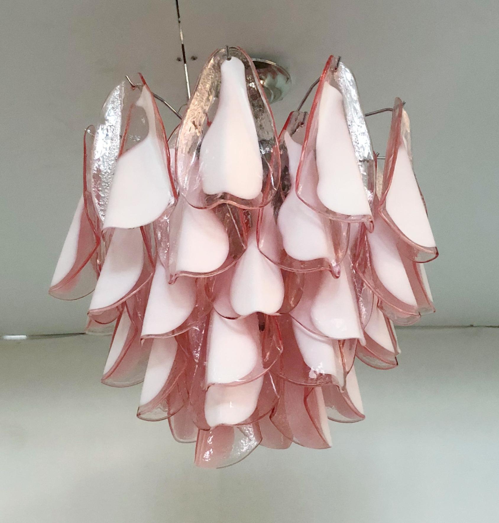 Lampadario Pink Rondine di Fabio Ltd In condizioni Nuovo in vendita a Los Angeles, CA