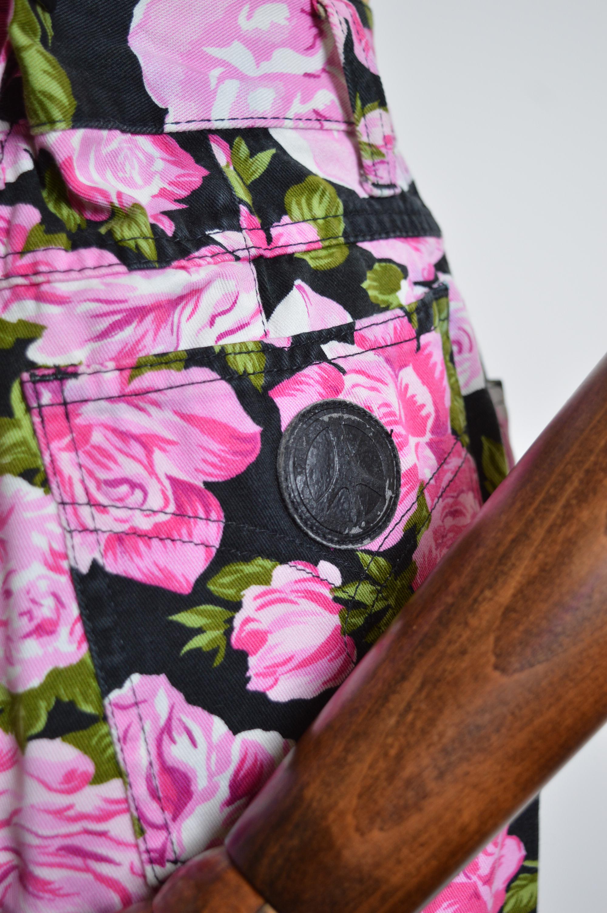 Gonna a vita alta con stampa rosa e peonie MOSCHINO anni '90 con motivo floreale in vendita 5
