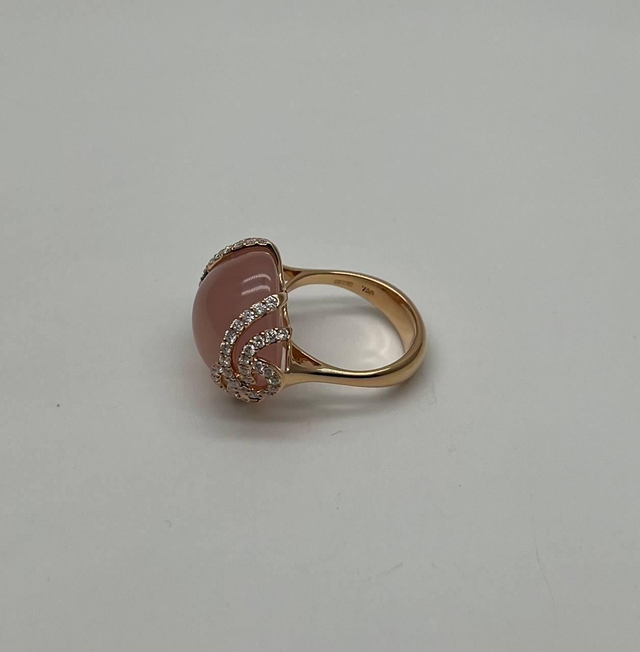 Contemporary Pink Rose Quartz Cabochon Diamond Waves 14K Rose Gold Cocktail Ring For Sale