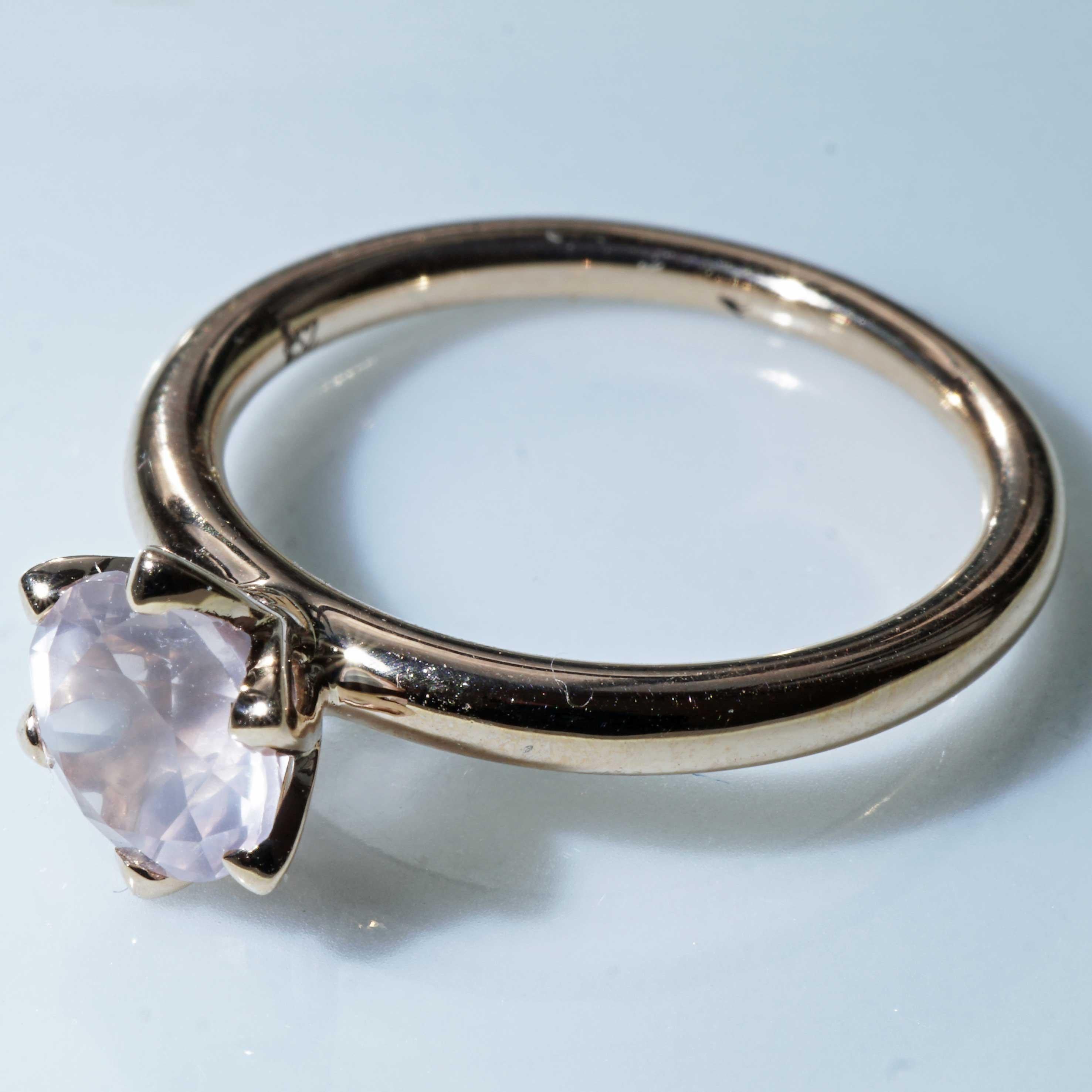 Pink Rose Quartz Ring made in Italy Valenza  finest Goldsmith´s Work Bestseller For Sale 4