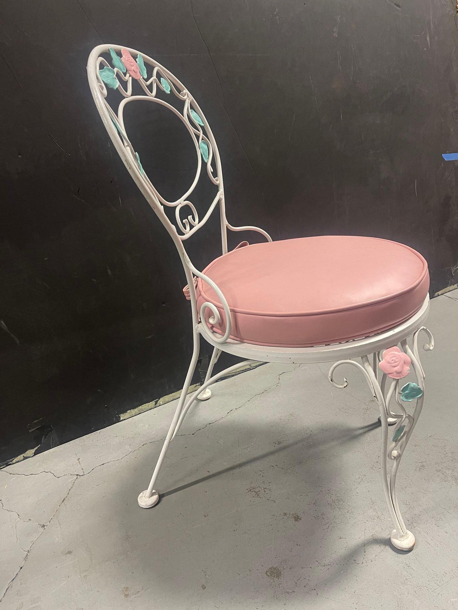 Pink Rose White Iron Garden Table and Chairs Set For Sale 2