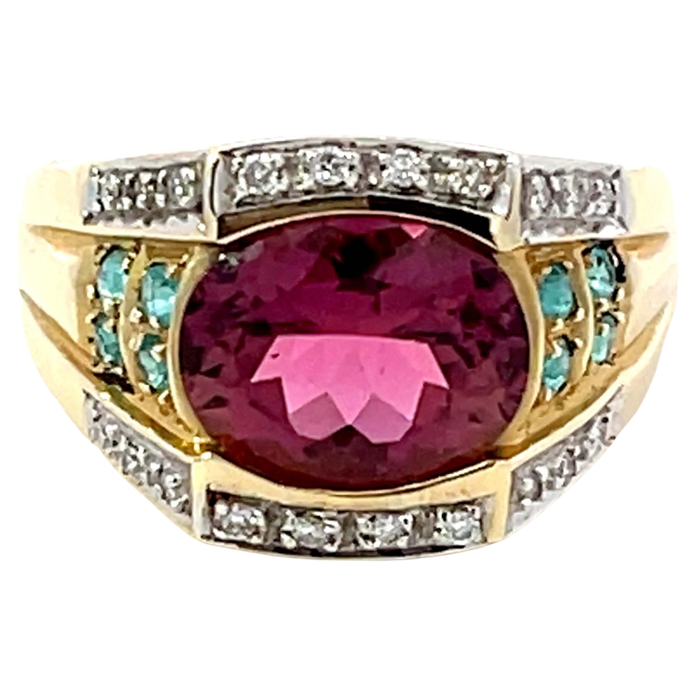 Anello con granato di rubellite rosa, paraiba blu e tormalina e diamante in oro giallo 14k in vendita