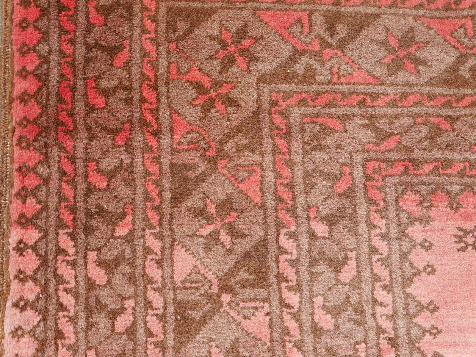 Pink Rug Ersari Tribal Turkoman Hand Knotted Semi Antique Carpet In Good Condition In Lohr, Bavaria, DE