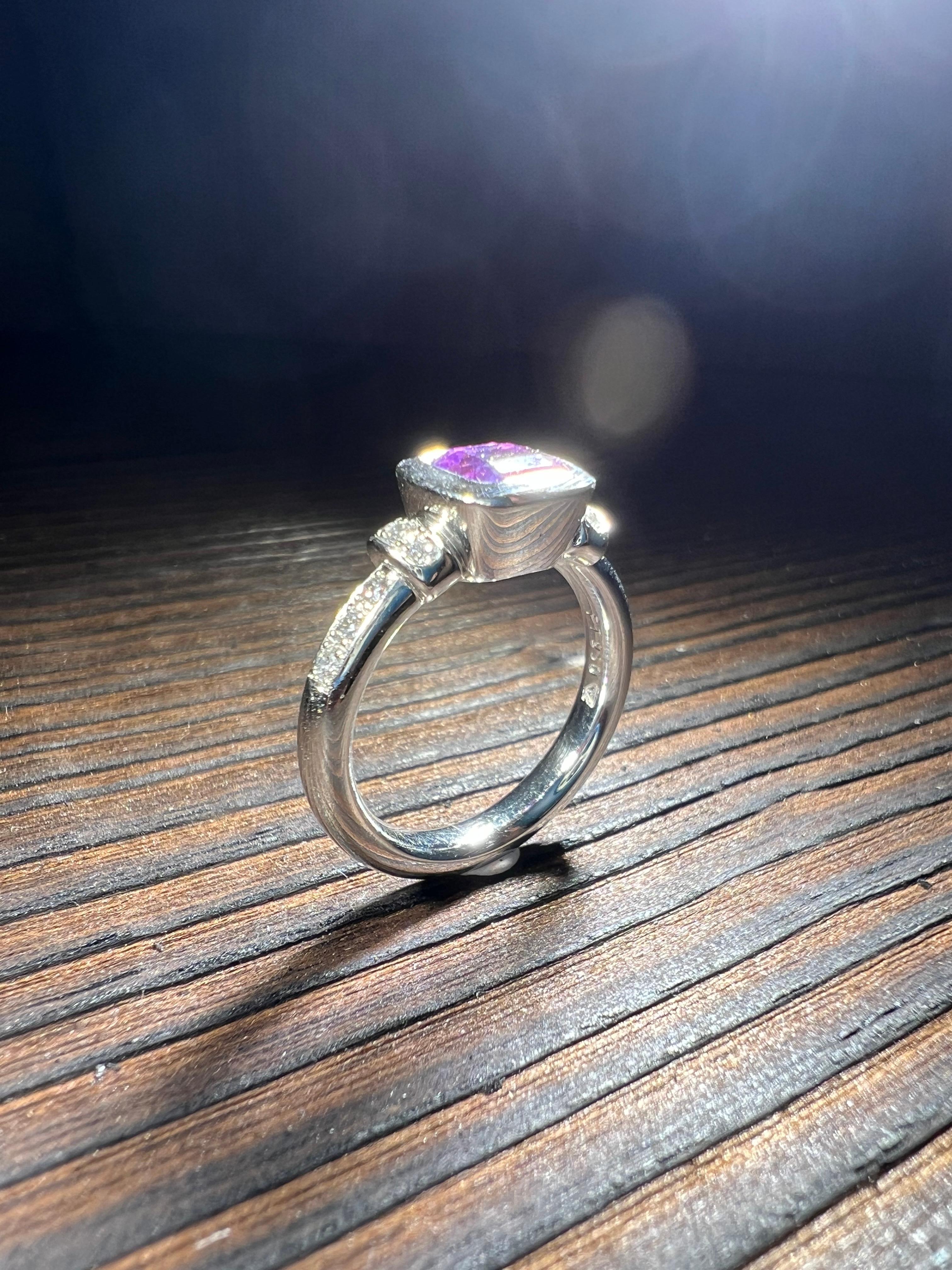 Artisan Bague en platine en saphir rose en vente