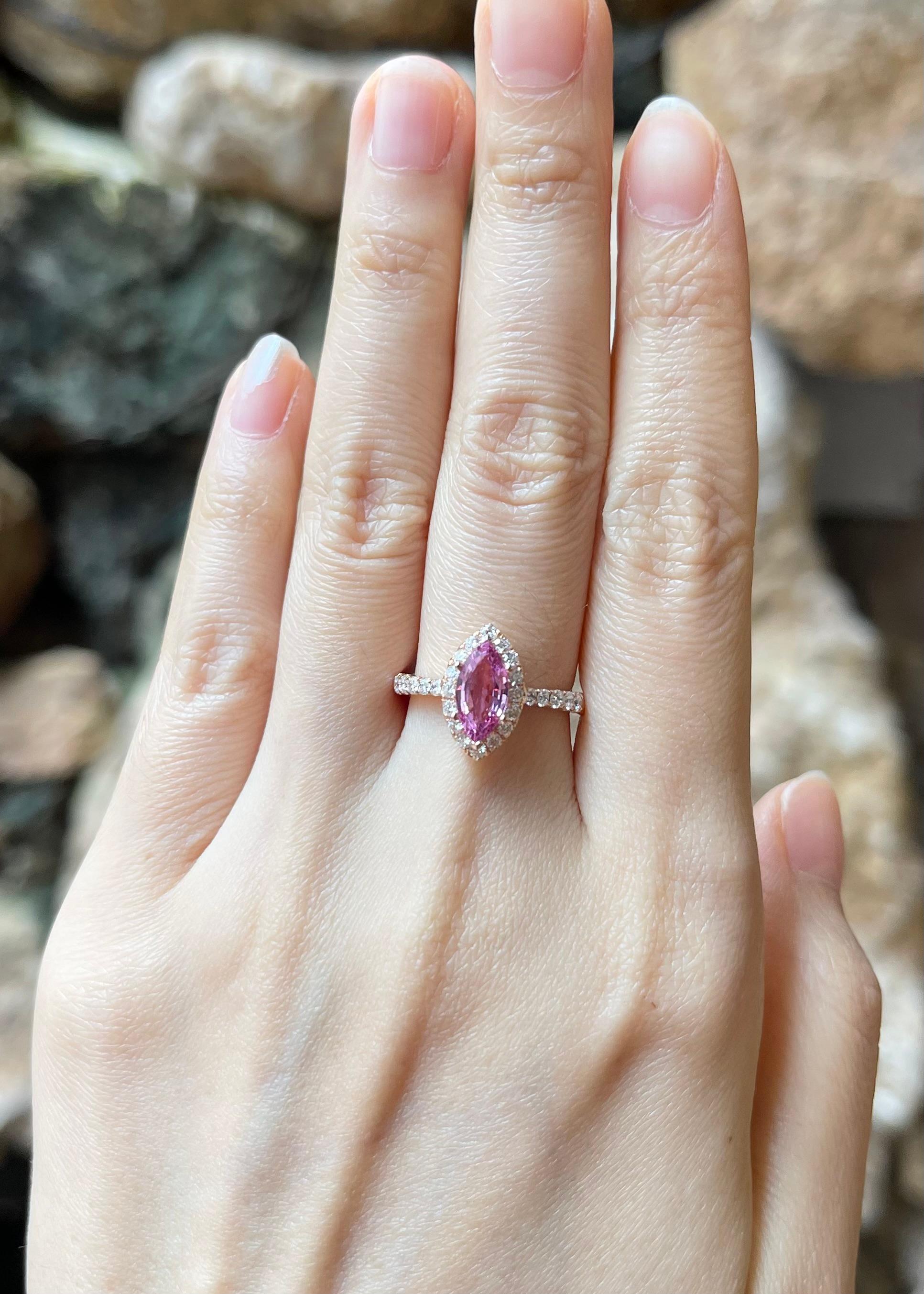 Rosa Saphir 0,95 Karat mit Diamant 0,47 Karat Ring in 18K Rose Gold Fassung

Breite:  0.8 cm 
Länge: 1,4 cm
Ringgröße: 52
Gesamtgewicht: 4,31 Gramm

