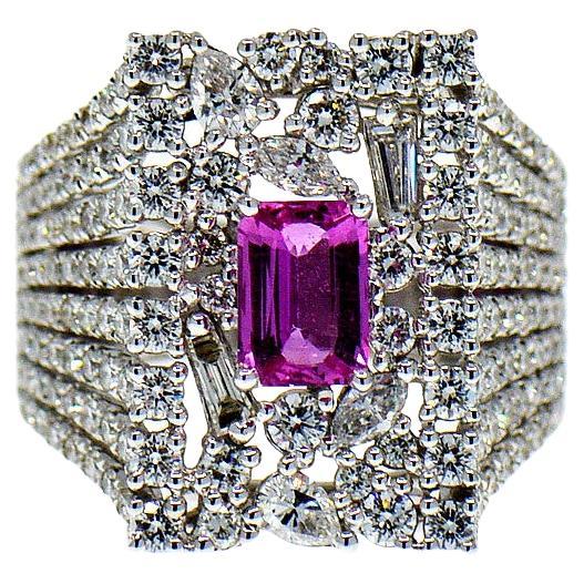 Anello da cocktail con zaffiro rosa da 1,00 carati e diamante da 4,75 carati, oro 18 carati