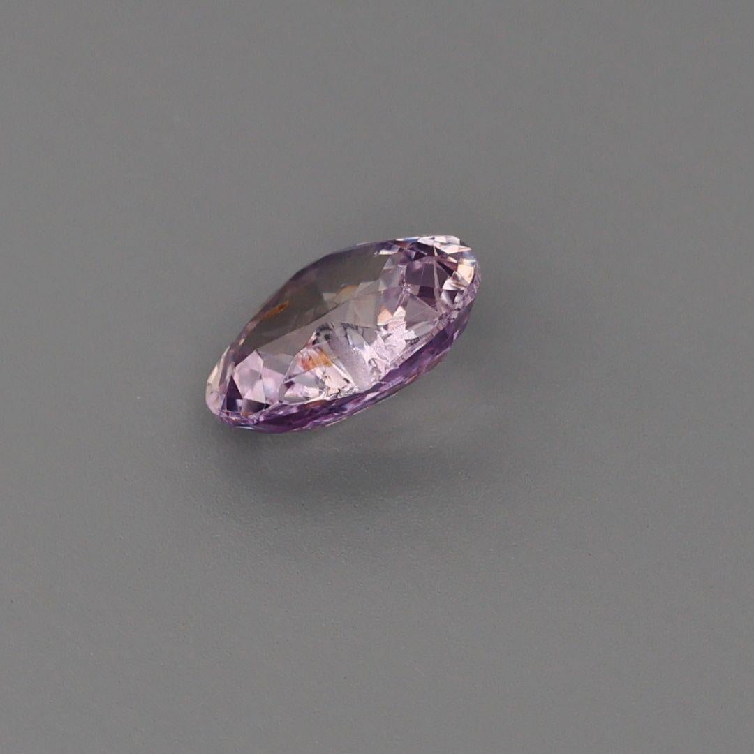 Women's or Men's Pink Sapphire 1.45 carat Heart Shape Unheated Gemstone  For Sale