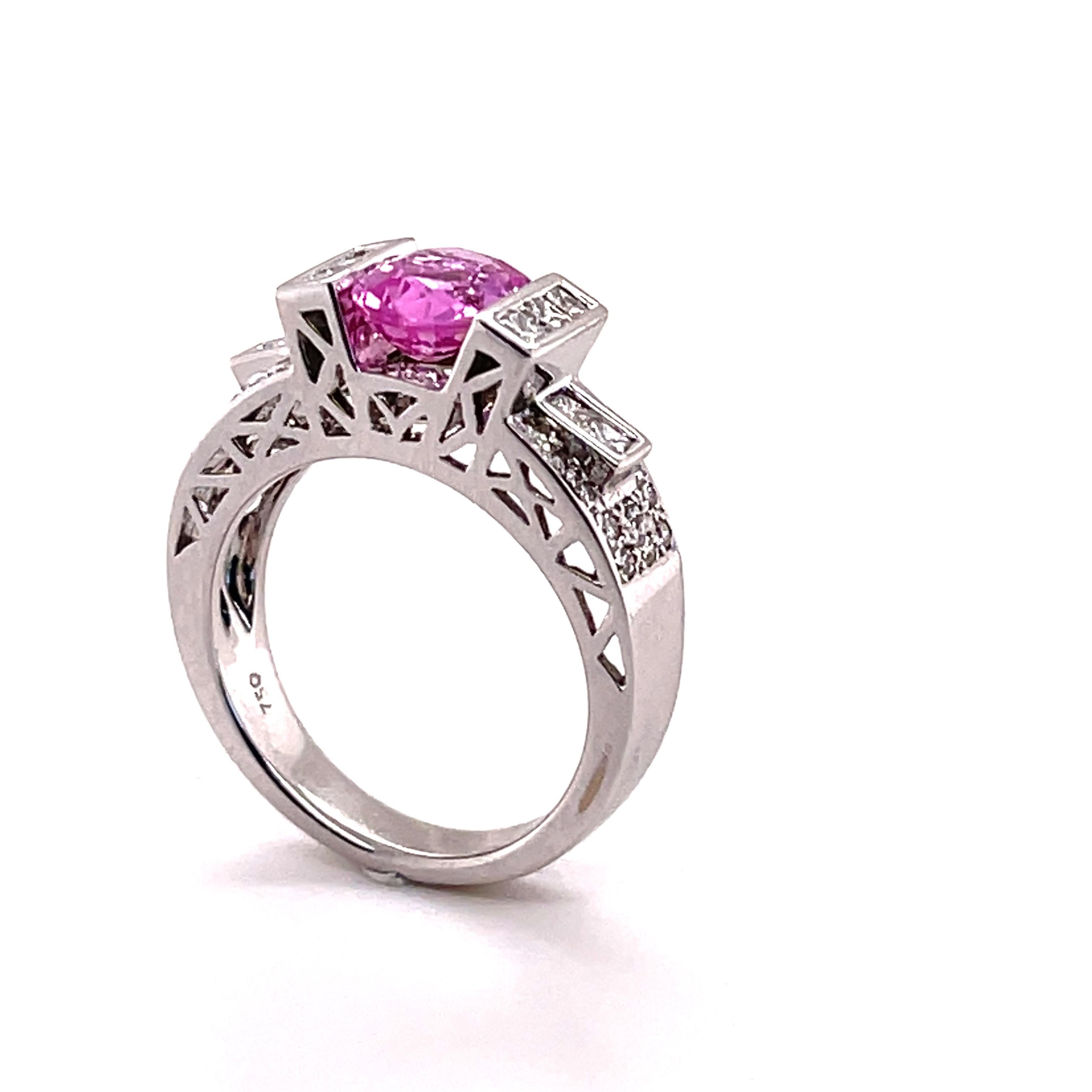 Contemporary Pink Sapphire 2.09 Carat and Diamond White Gold Ring