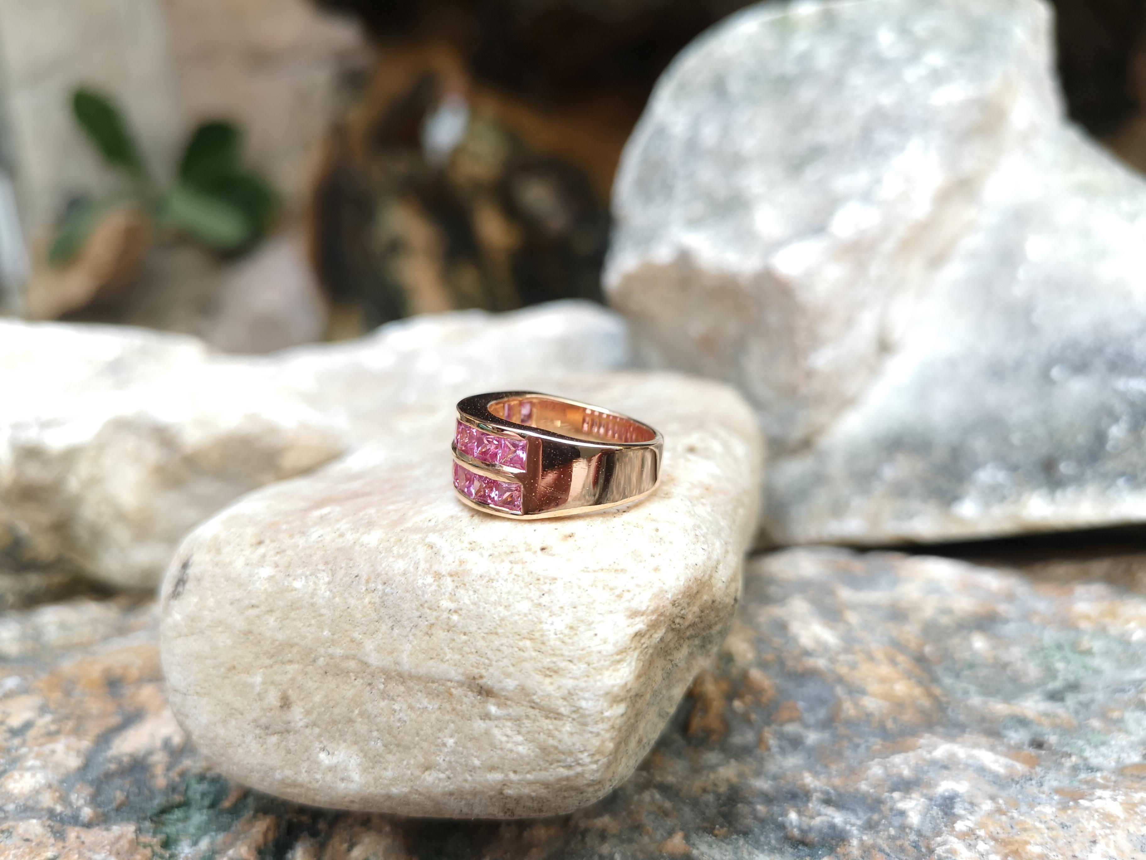 Pink Sapphire 4.13 Carats Ring Set in 18 Karat Rose Gold Settings In New Condition For Sale In Bangkok, TH