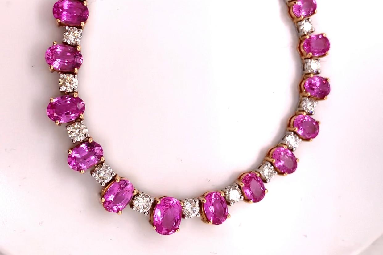 Statement-Halskette mit rosa Saphir 58 Karat und Diamant im Zustand „Neu“ im Angebot in New York, NY