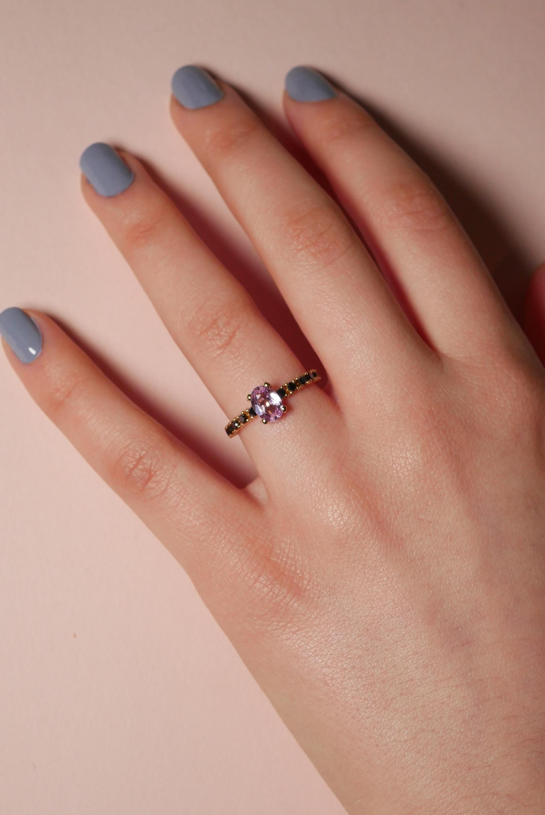 For Sale:  Pink Sapphire and Black Diamonds Solitaire Ring Set in 18 Karat Yellow Gold 6