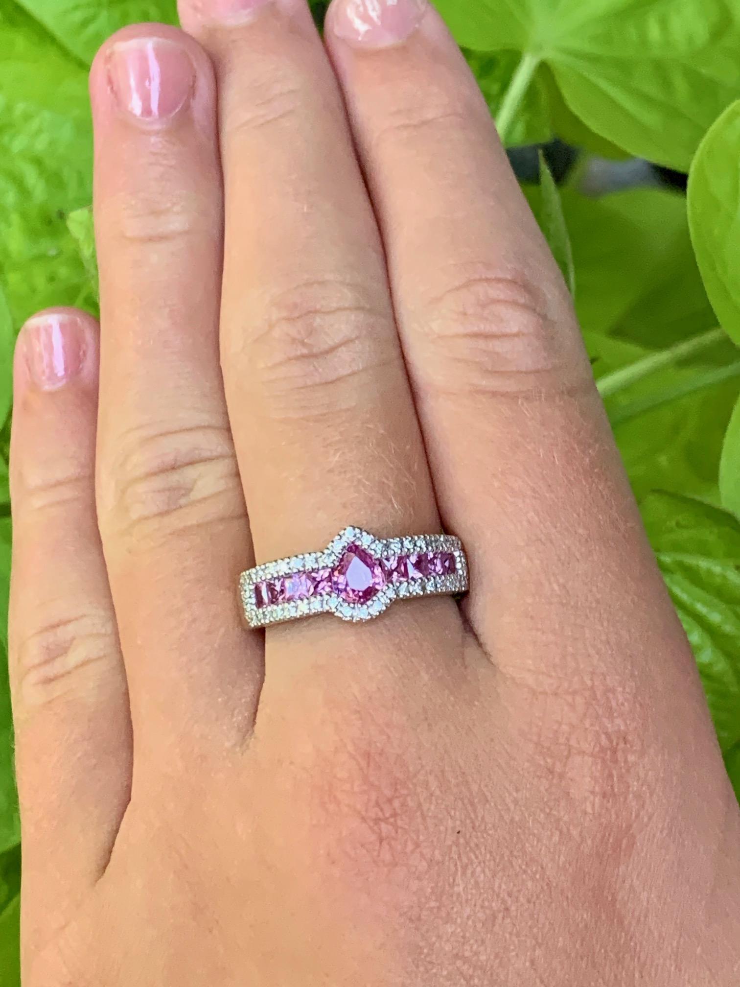 Pink Sapphire and Diamond 14 Karat White Gold Ring - Size 8 1/4 In Excellent Condition For Sale In St. Louis Park, MN
