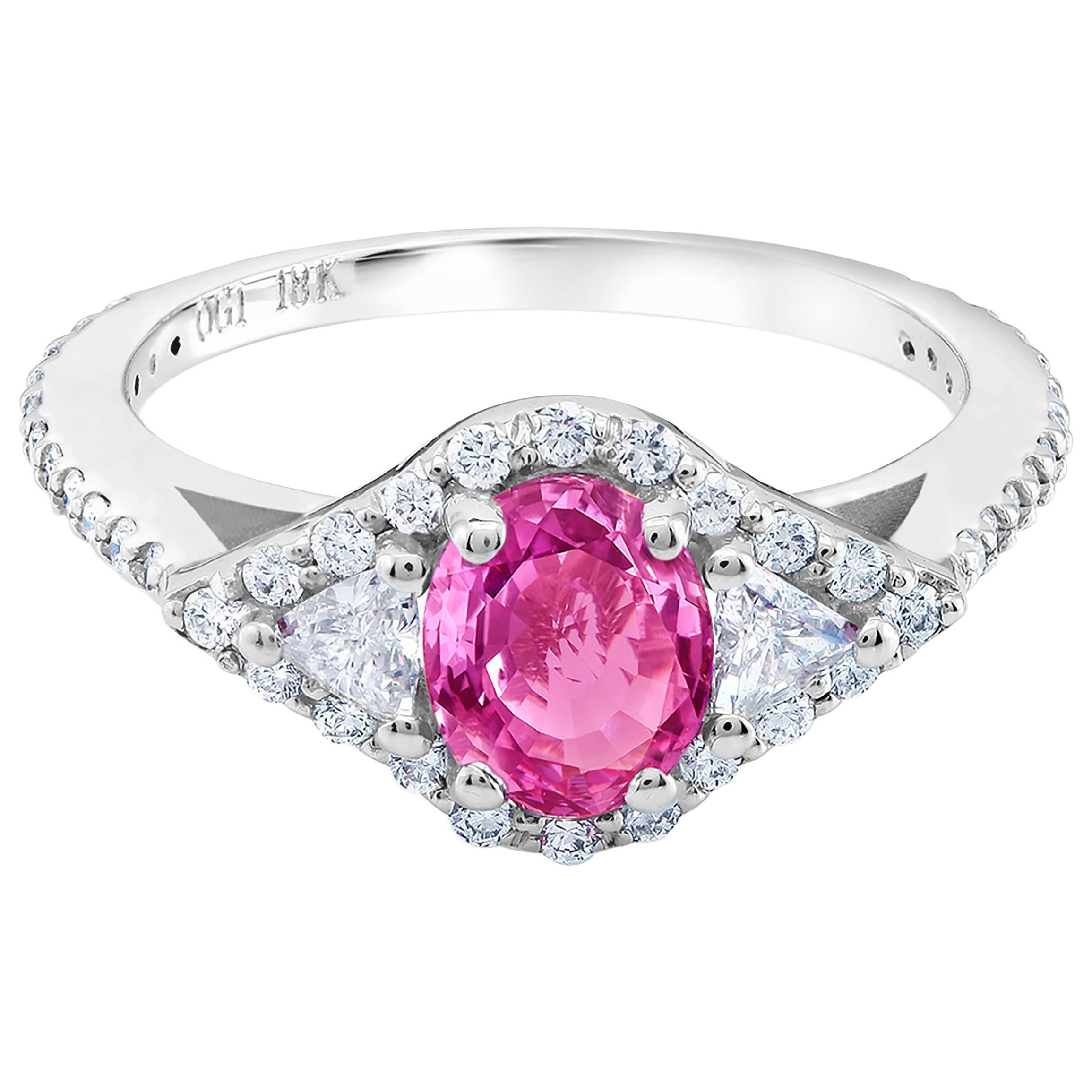 Contemporary Eighteen Karat Gold Pink Sapphire and Trillion Diamonds Cocktail Cluster Ring