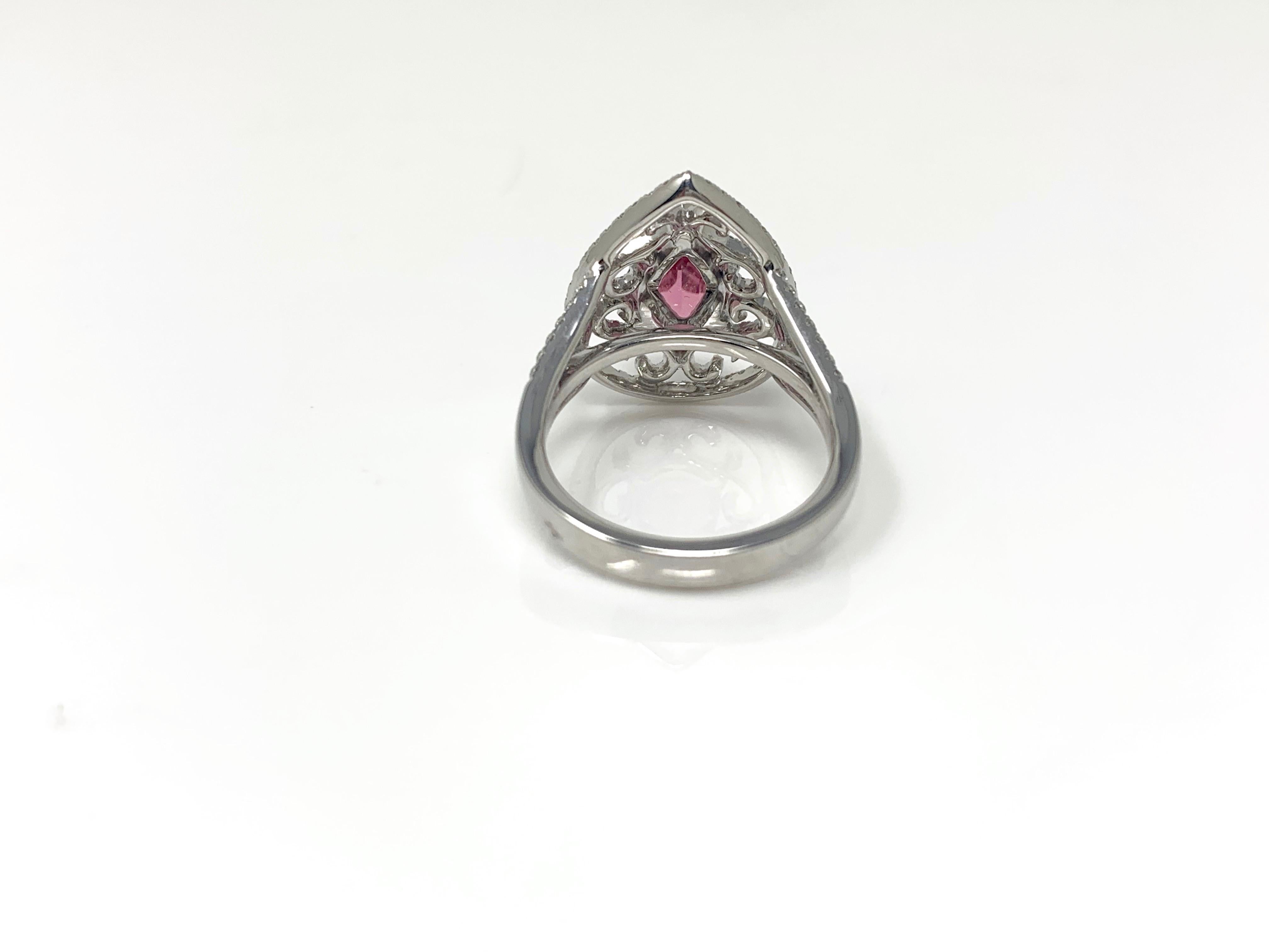 Pink Sapphire and Diamond Cocktail Ring in 18 Karat White Gold In New Condition For Sale In New York, NY
