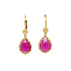 Boucles d'oreilles en goutte de créateur en or, saphir rose et diamants, bijouterie d'art
