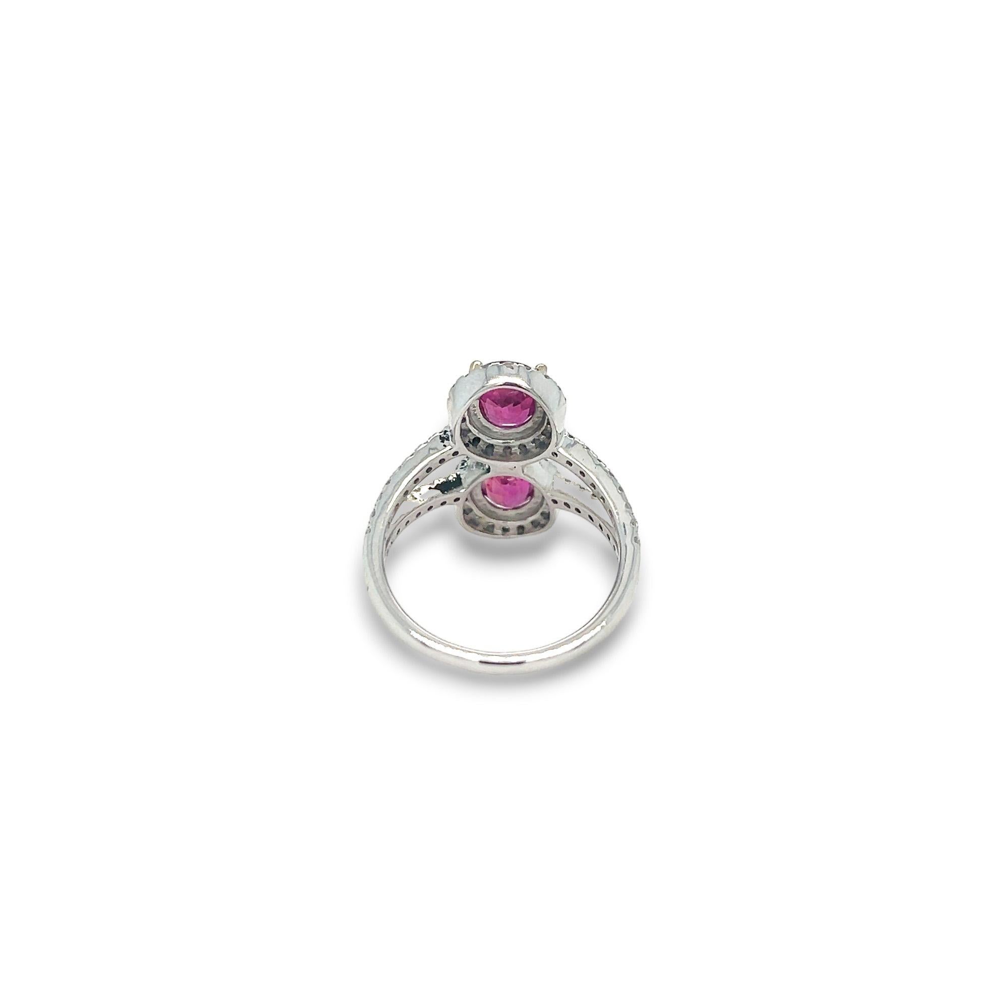 Anello aureola con zaffiro rosa e diamante In condizioni Nuovo in vendita a Lewisville, TX