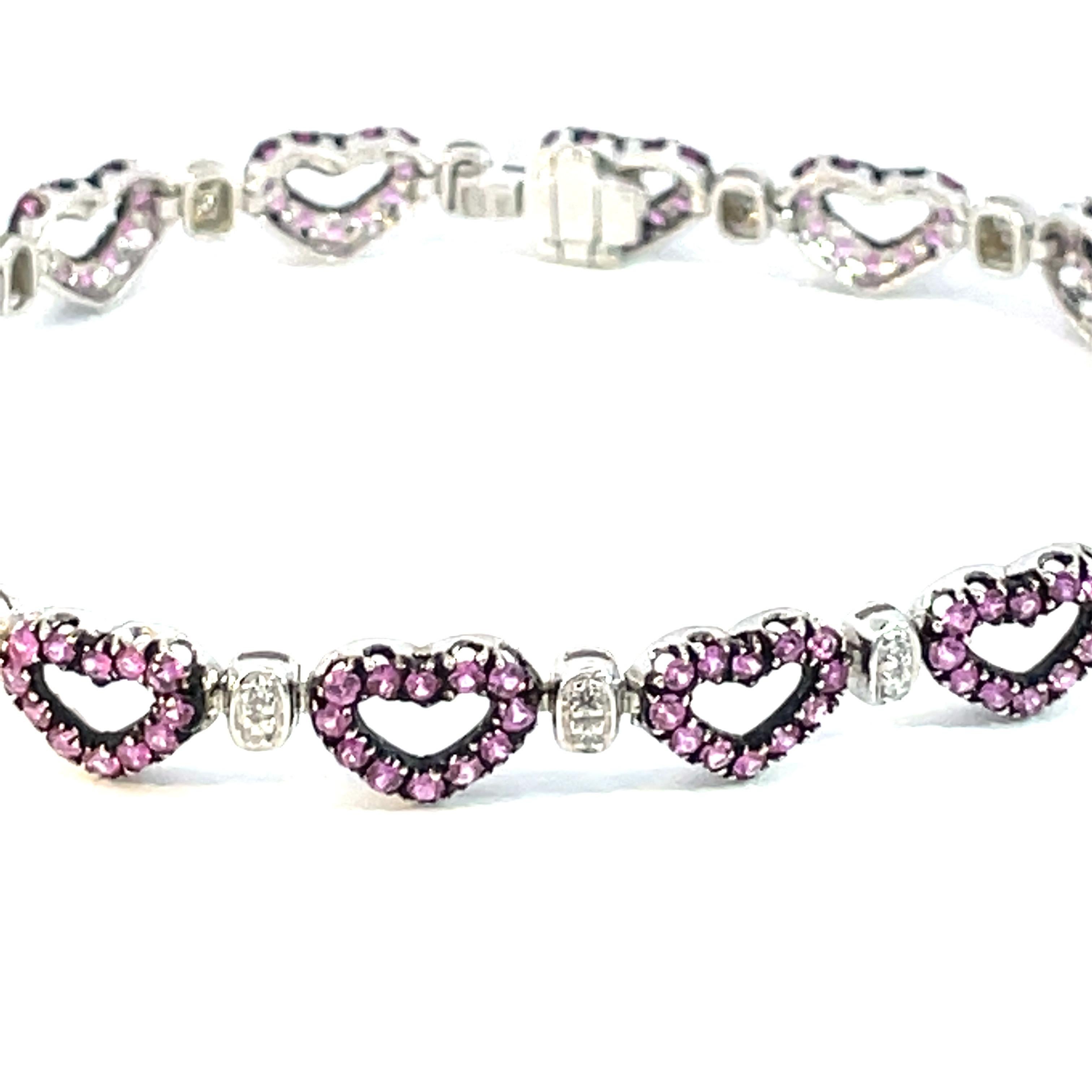  Pink Sapphire and Diamond Heart Shape Bracelet in 18 Karat White Gold In New Condition For Sale In Westmount, CA
