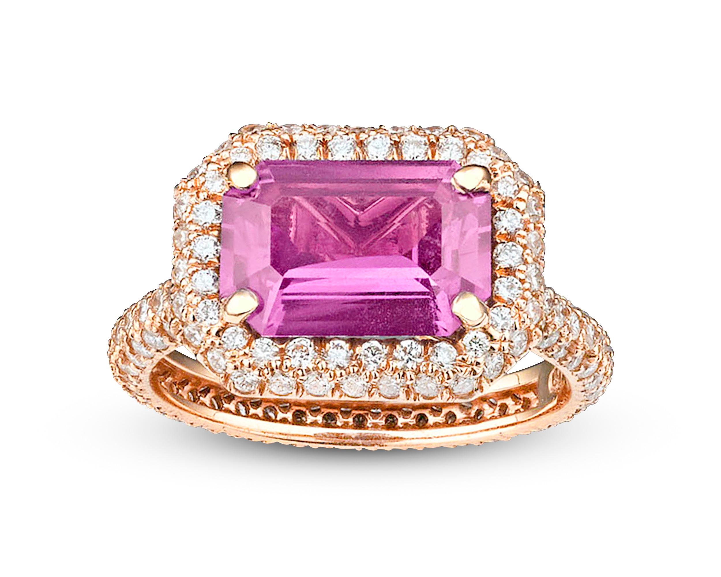 Pink Sapphire and Diamond Ring In New Condition In New Orleans, LA