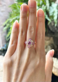Pink Sapphire und Diamond Ring in 18K Rose Gold Fassung